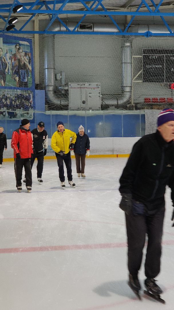 электросталь, электросталь спортивная, мой город, жители города, активное долголетие, каток, пенсионеры, пенсионеры подмосковья,