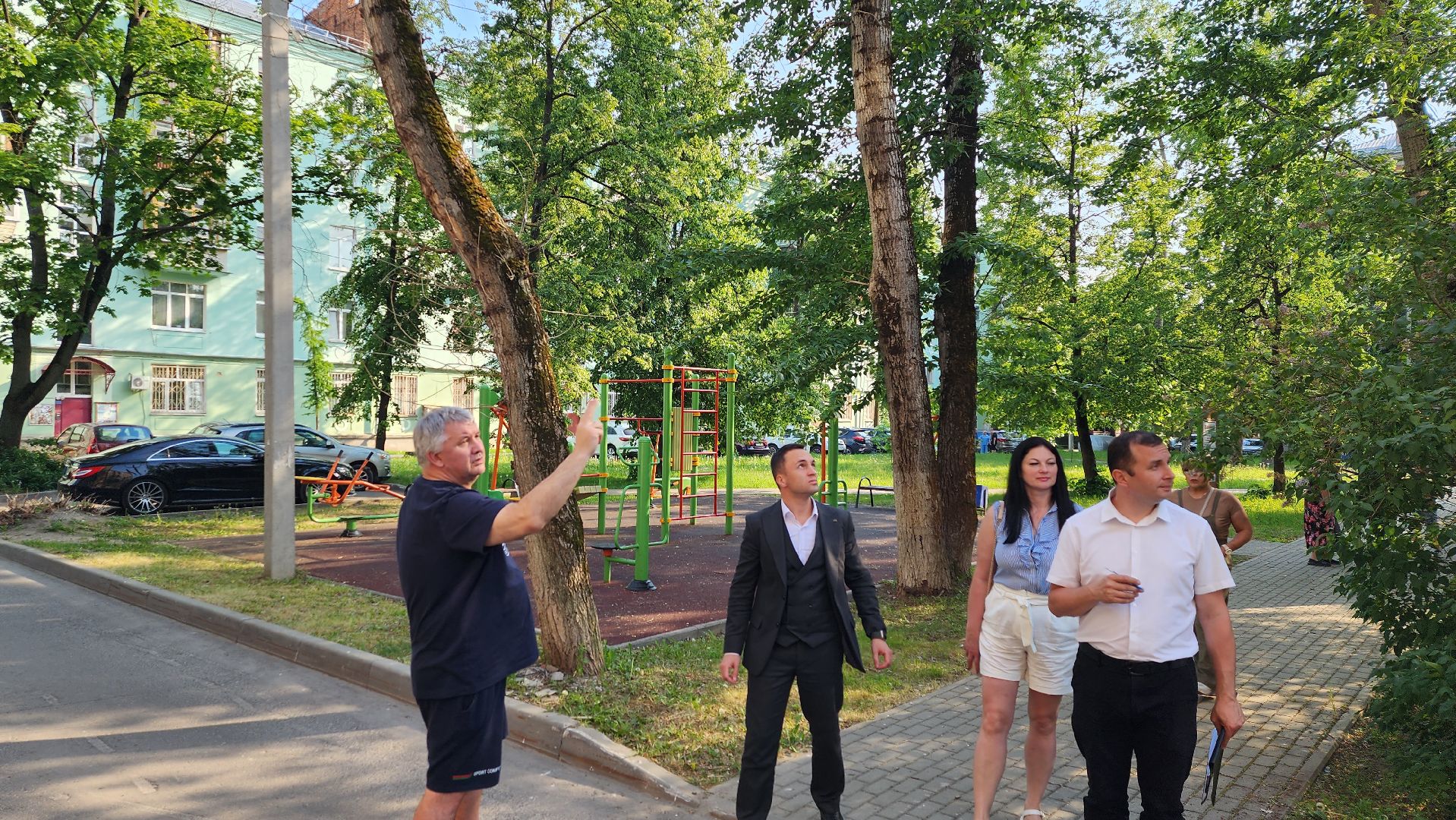 обходы, заместитель главы, Григорий Грибанов, ул Советская, кронирование, Старый город, ул Маяковского, ул Горького, ул Ломоносова,