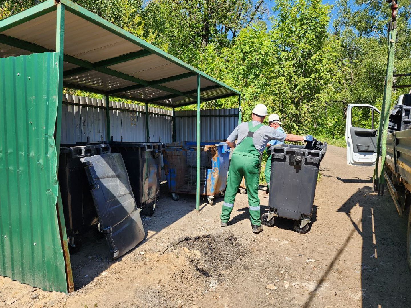 чехов, контейнерные баки, установка, администрация, мусорный контейнер, контейнерная площадка,