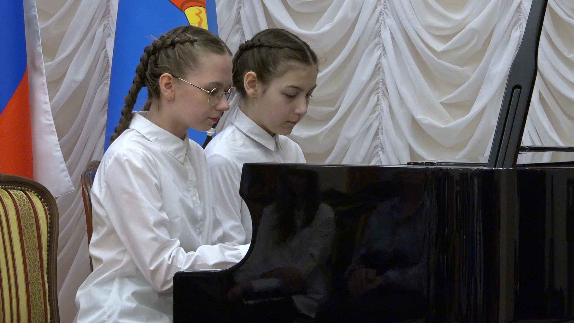 вручение паспорта, паспорт гражданина РФ, Власиха вручение паспортов, паспорт в 14 лет, паспорта рф,