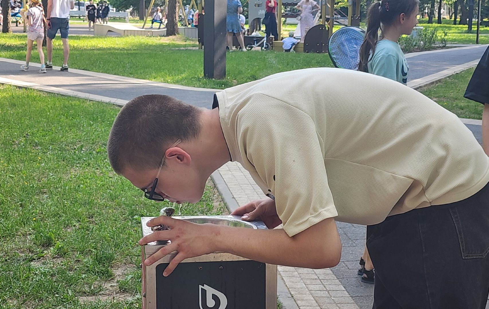 Питьевой фонтанчик, Мытищи, парк мира,