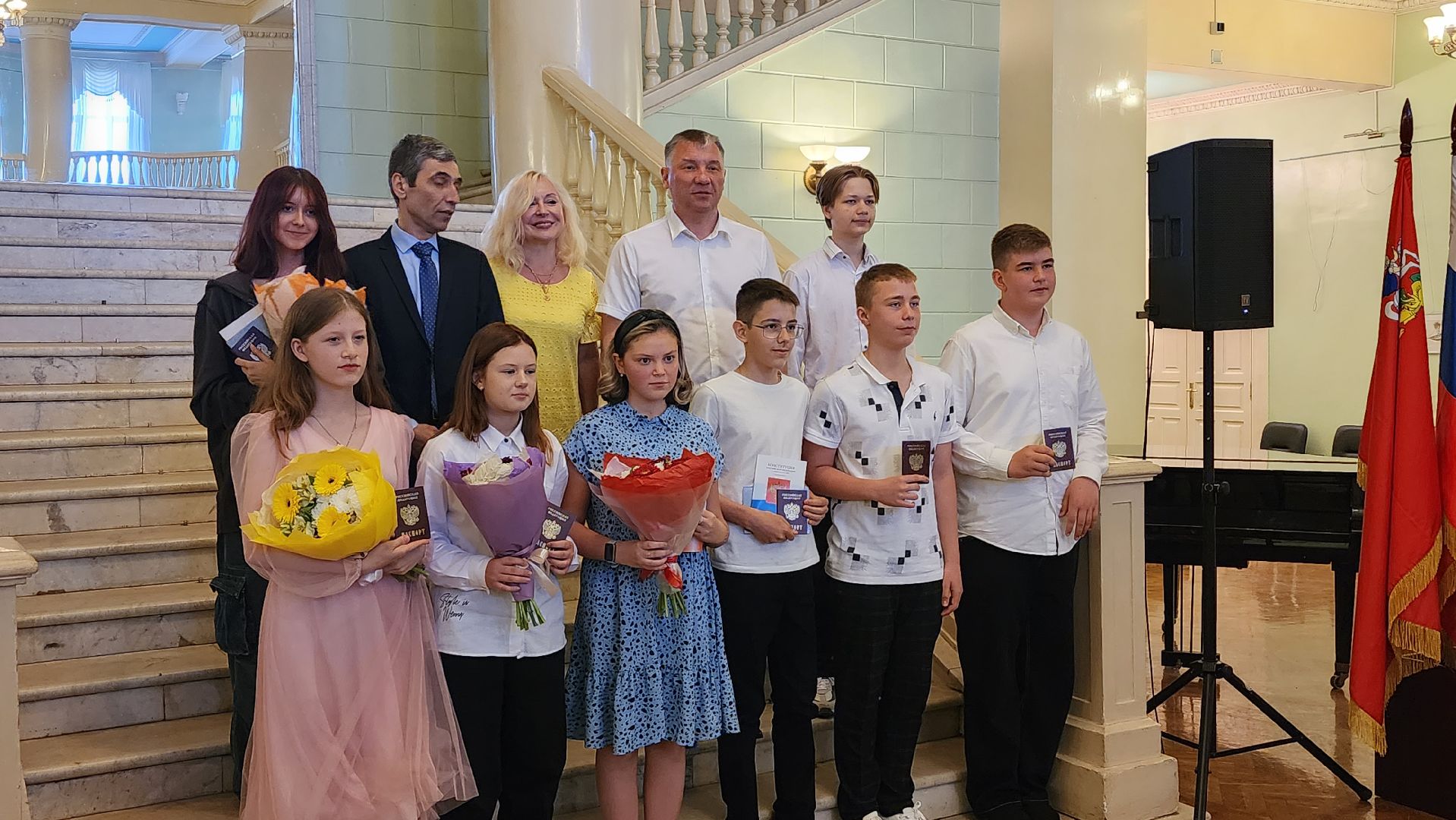 вручение паспортов, Дворец культуры, борис аубакиров, Татьяна Еременко,