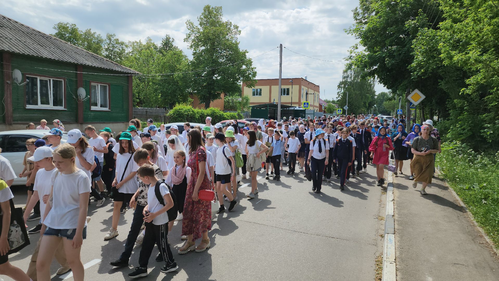 кашира, детский крестный ход, пасха, православие, церковь, преображенский собор, введенский храм,