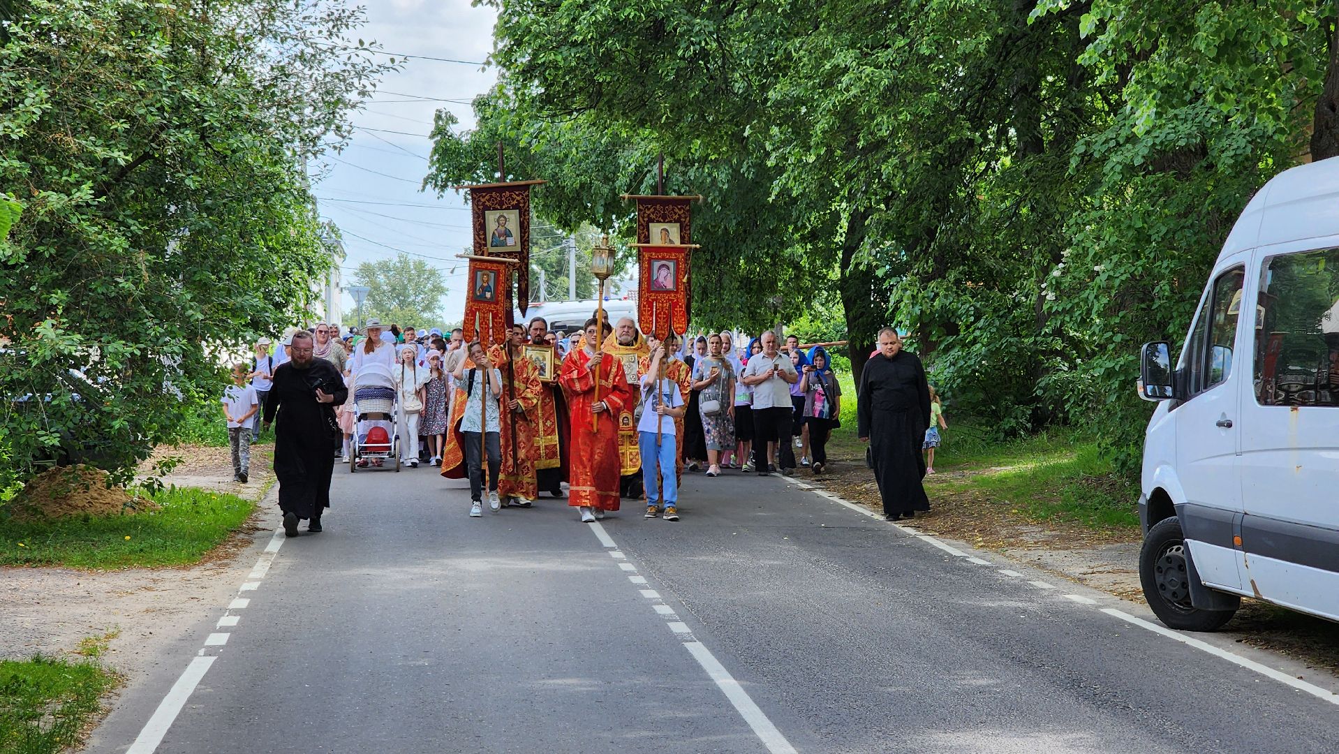 кашира, детский крестный ход, пасха, православие, церковь, преображенский собор, введенский храм,