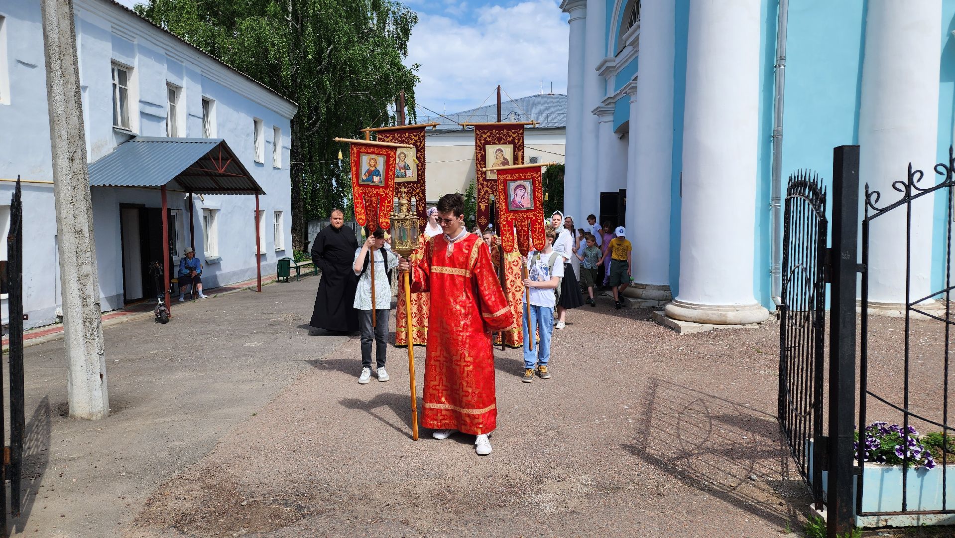 кашира, детский крестный ход, пасха, православие, церковь, преображенский собор, введенский храм,