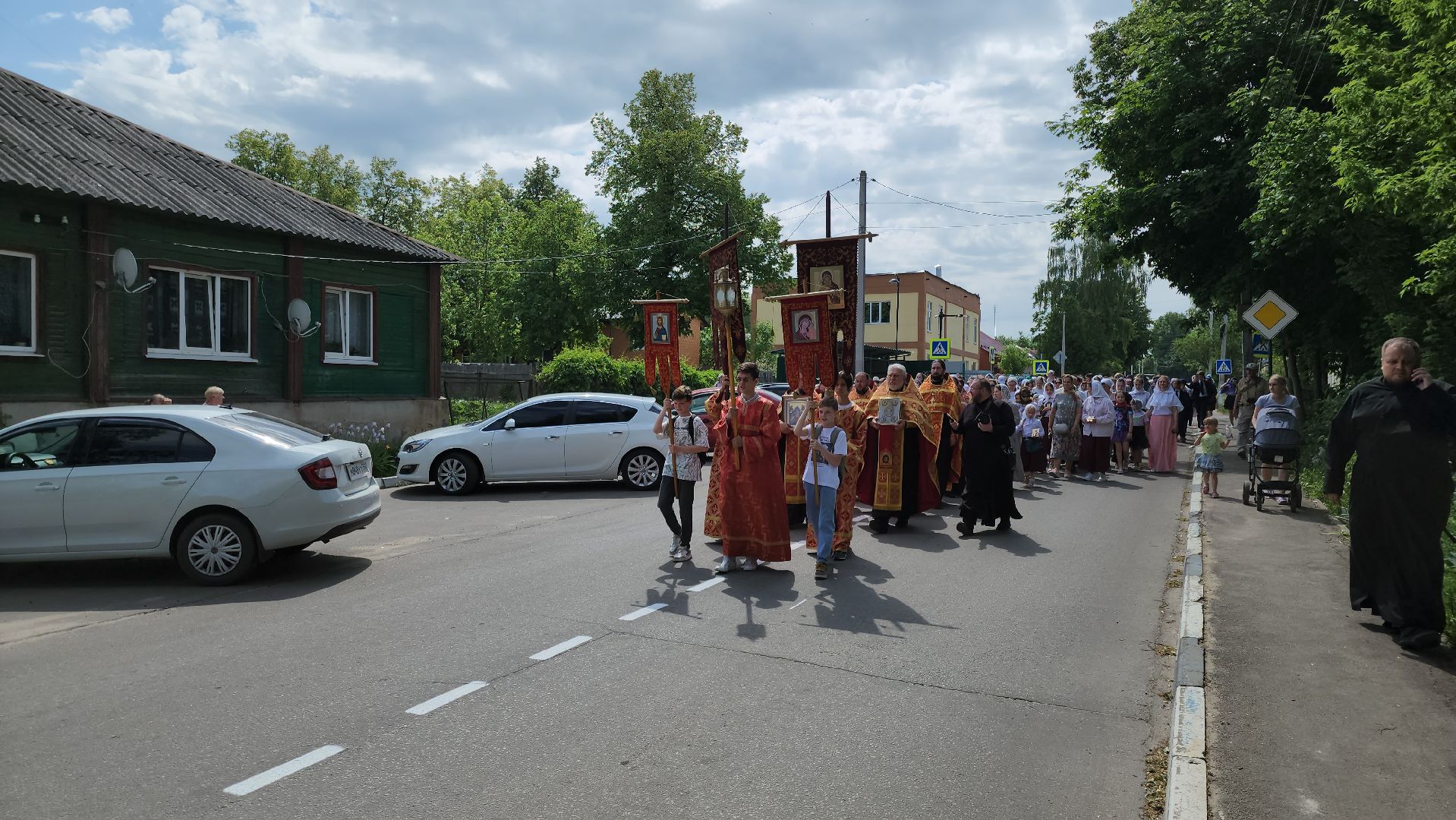 кашира, детский крестный ход, пасха, православие, церковь, преображенский собор, введенский храм,