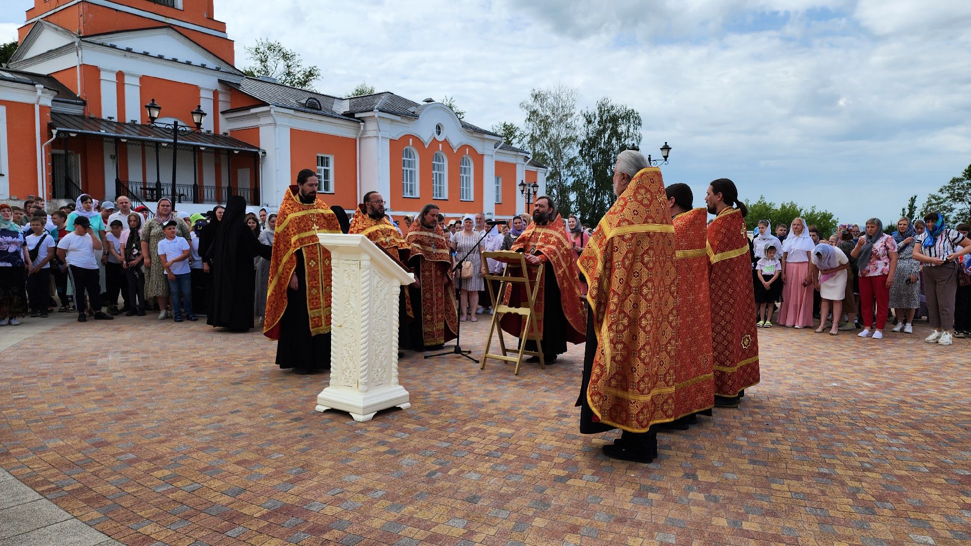 кашира, детский крестный ход, пасха, православие, церковь, преображенский собор, введенский храм,