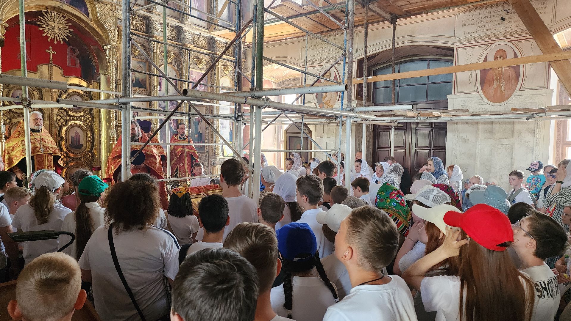 кашира, детский крестный ход, пасха, православие, церковь, преображенский собор, введенский храм,