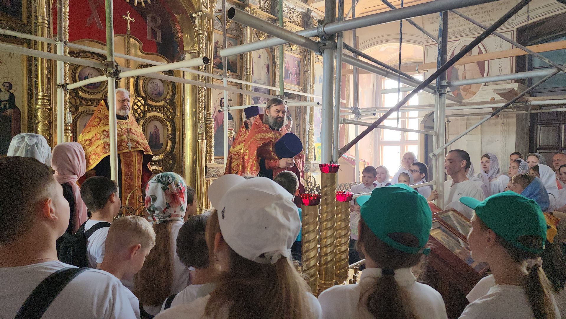 кашира, детский крестный ход, пасха, православие, церковь, преображенский собор, введенский храм,