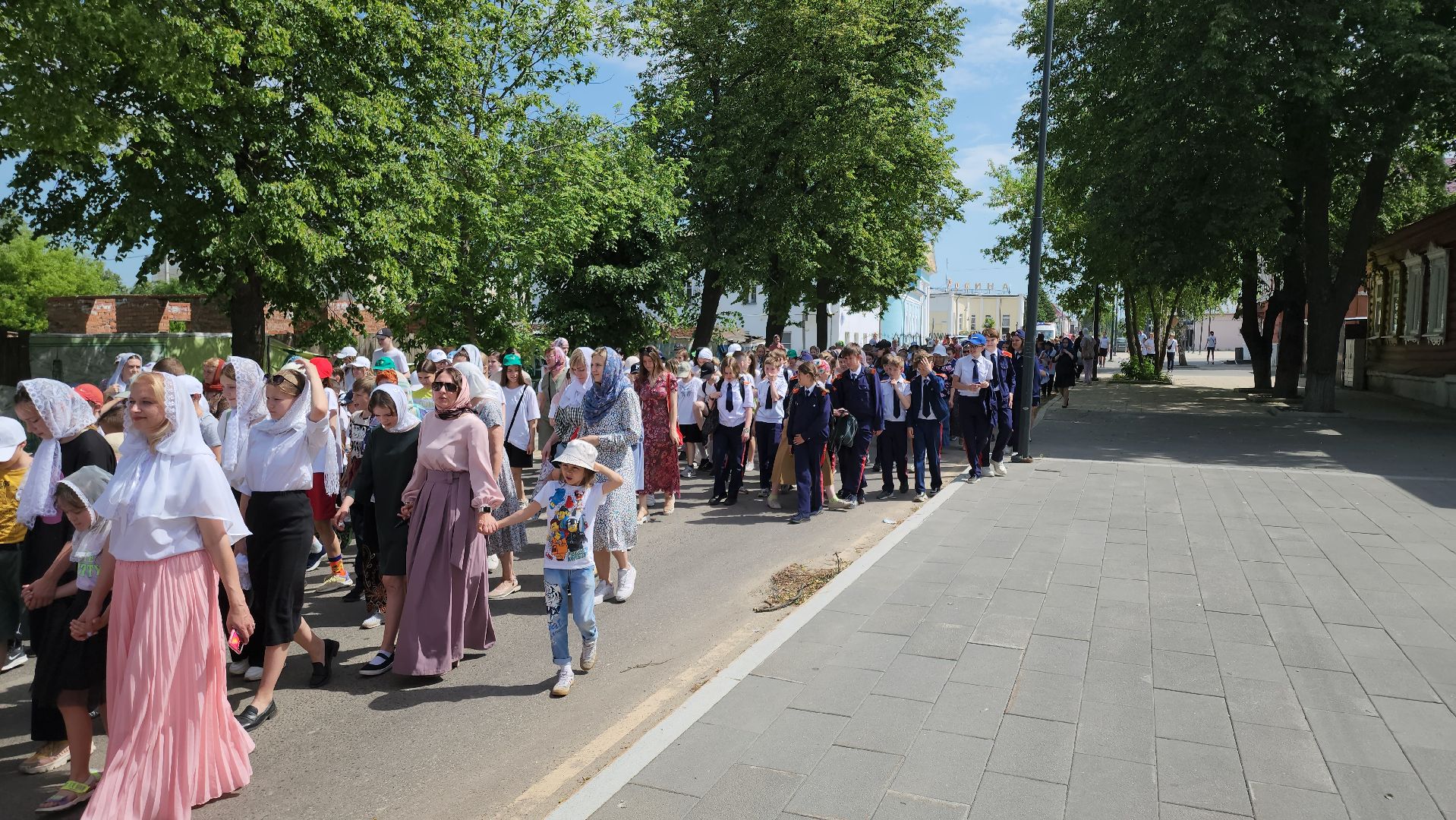 кашира, детский крестный ход, пасха, православие, церковь, преображенский собор, введенский храм,