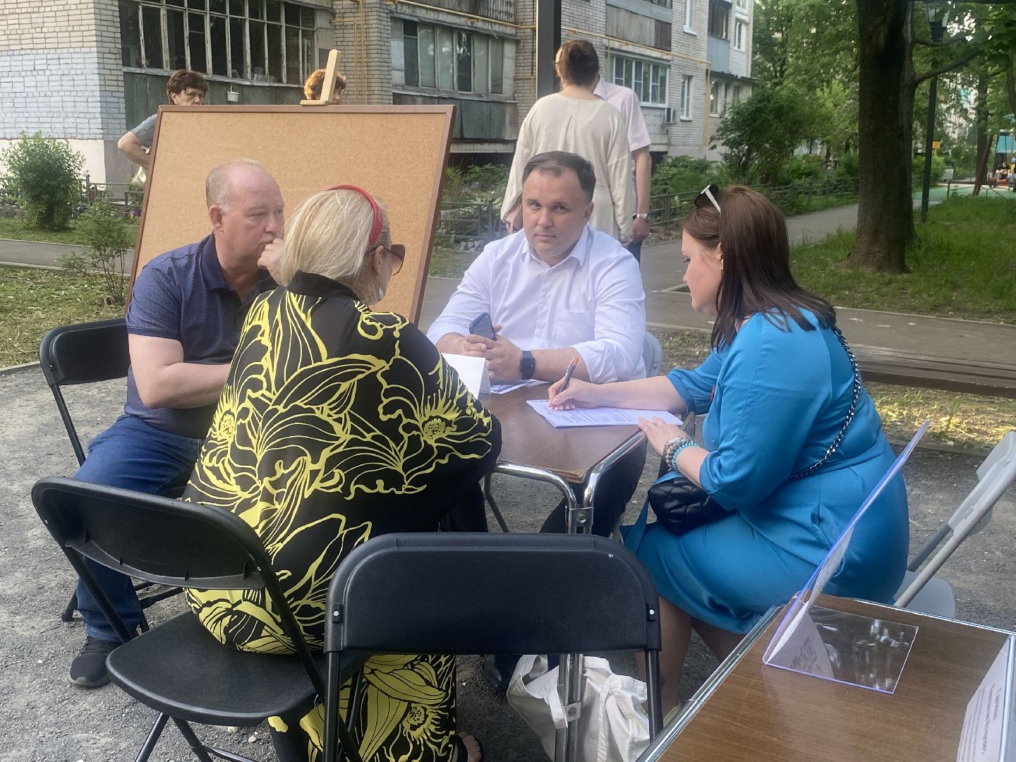 выездная администрация, микрорайон Заозерный Власиха, Капремонт МКД Власиха, благоустройство власиха, встречи с жителями,