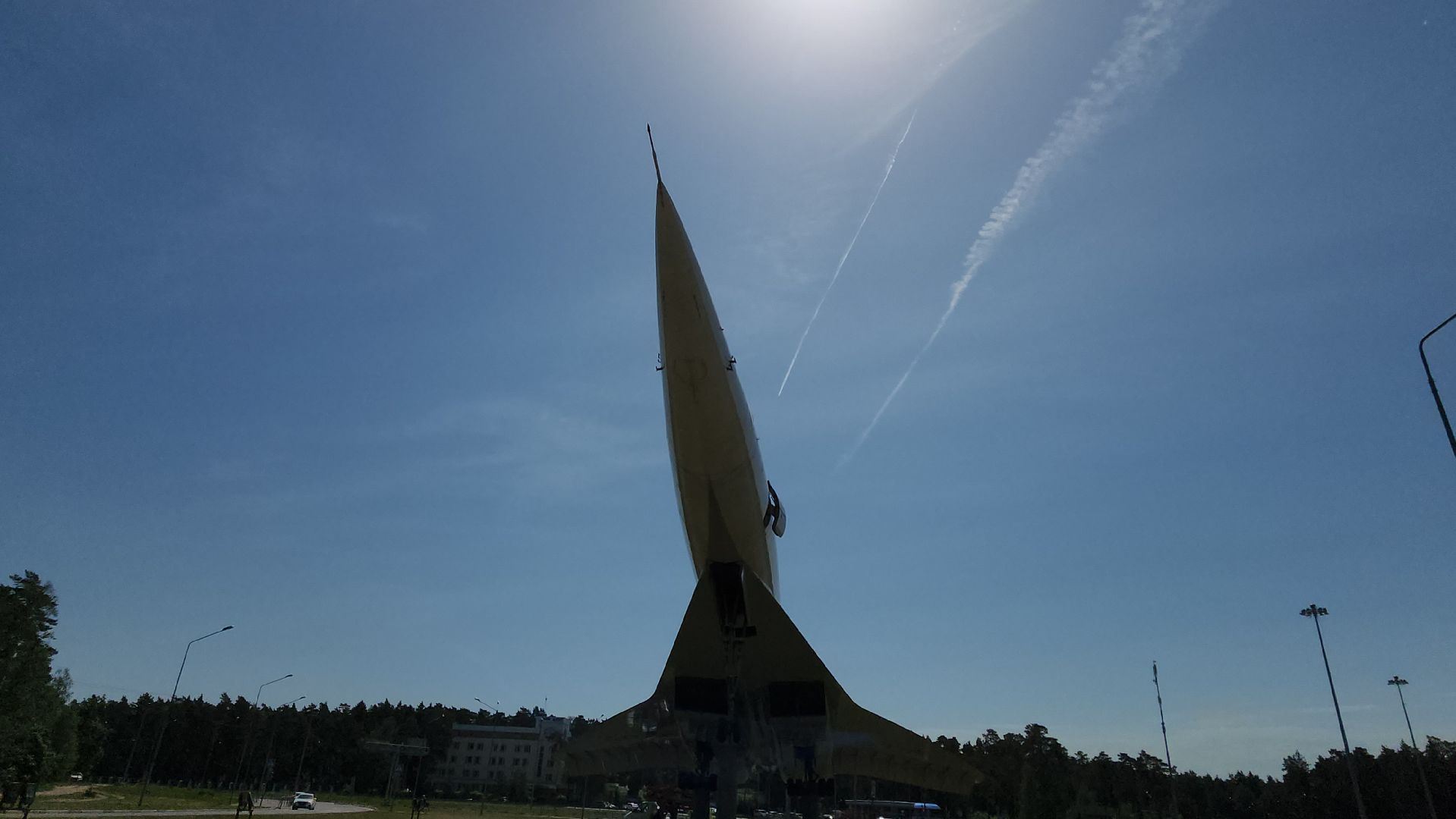 Ту-144, авторолик, памятник, монумент, взлетное положение,