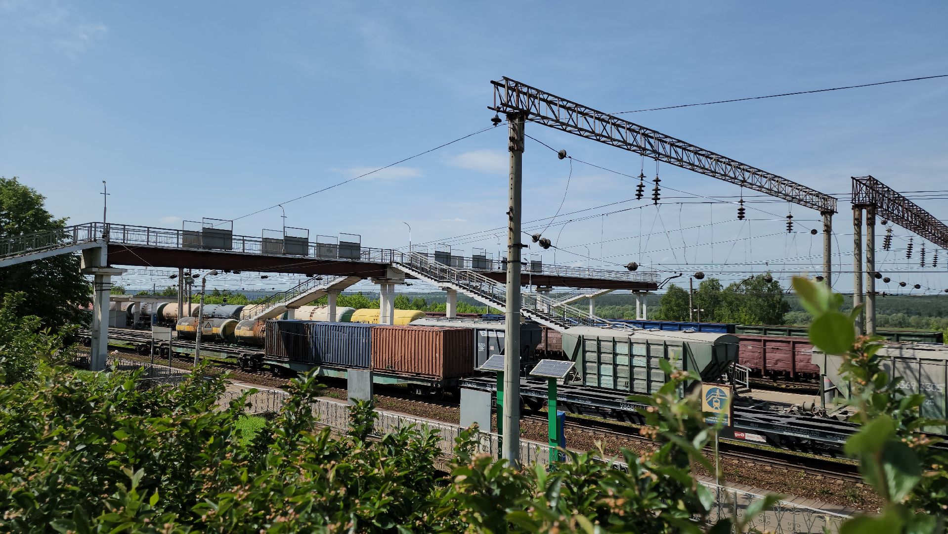 кашира, вокзал, безопасность на жд, железная дорога, граффити, предупреждающие знаки,