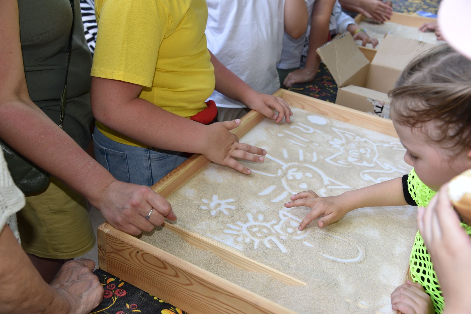 лотошино, лотошинский парк, мультстудия, день защиты детей, дети, парки подмосковья,