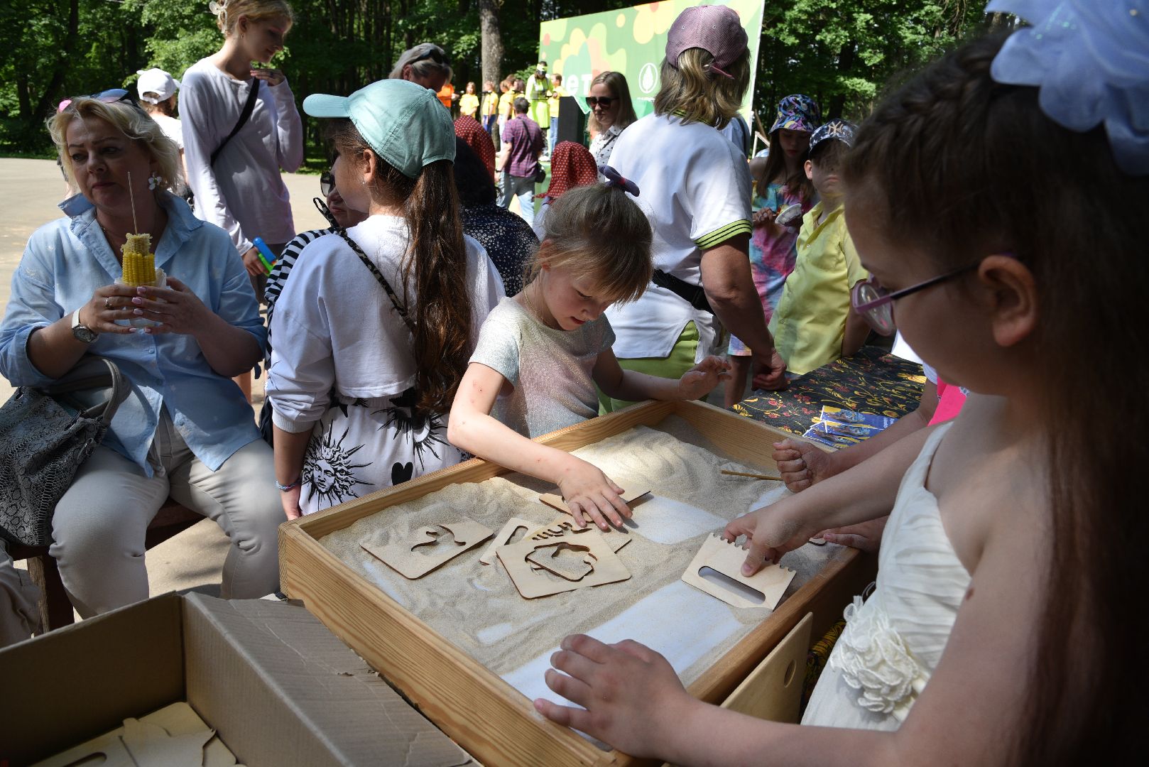 лотошино, лотошинский парк, мультстудия, день защиты детей, дети, парки подмосковья,