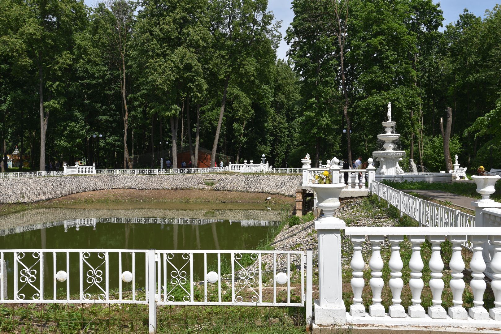 лотошино, лотошинский парк, день защиты детей, парки подмосковья, фонтан, дети,