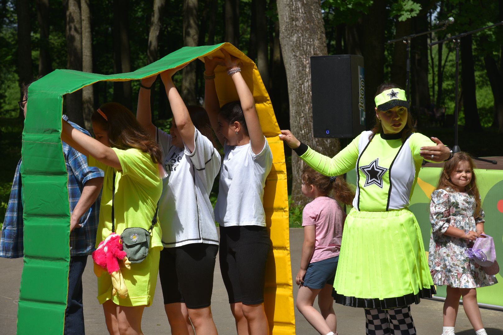 лотошино, лотошинский парк, парки подмосковья, день защиты детей, дети,