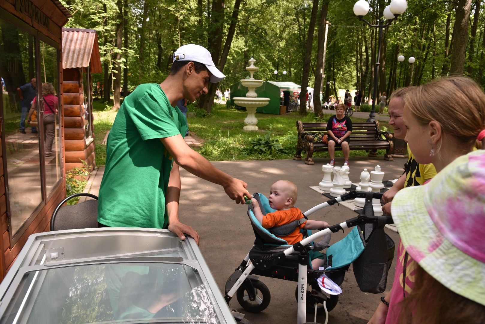лотошино, лотошинский парк, парки подмосковья, день защиты детей, дети,