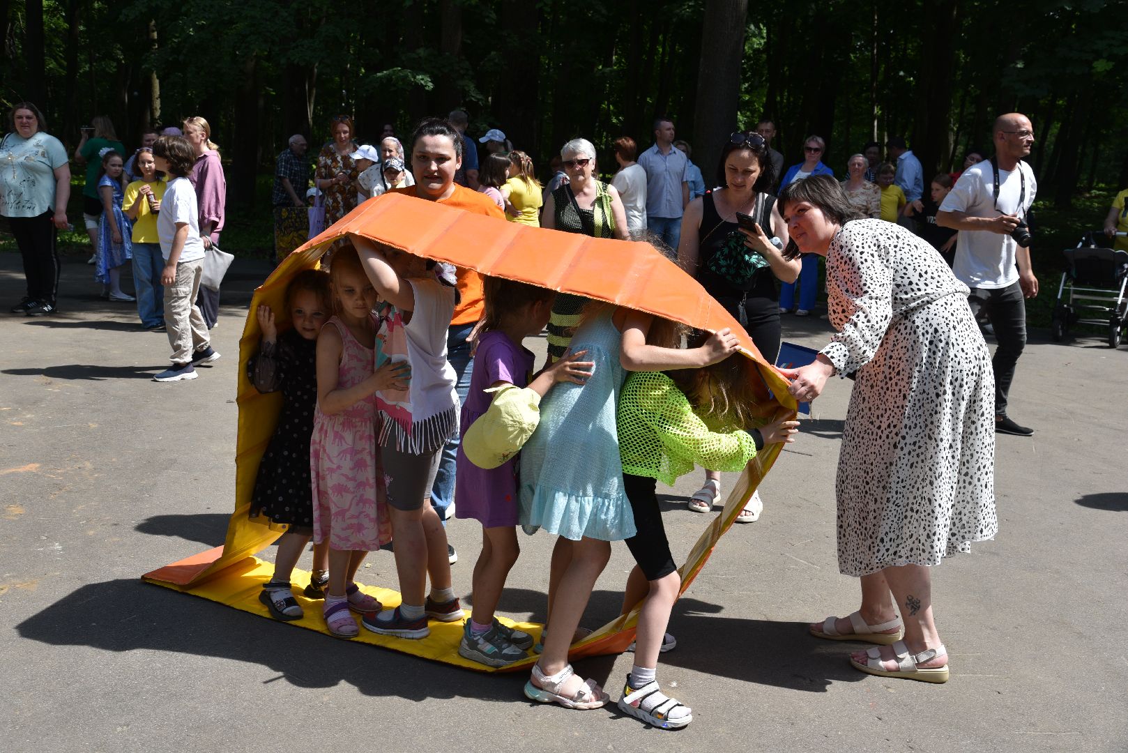 лотошино, лотошинский парк, парки подмосковья, день защиты детей, дети,
