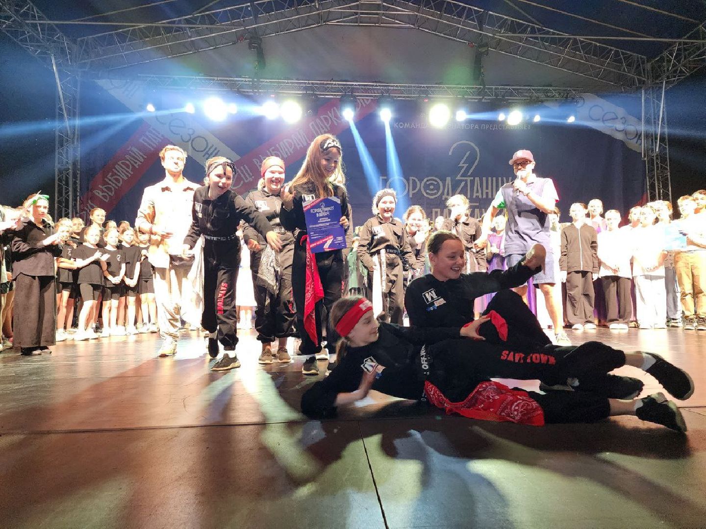 чехов, культура, город танцует в парках, губернатор воробьев, егор дружинин,