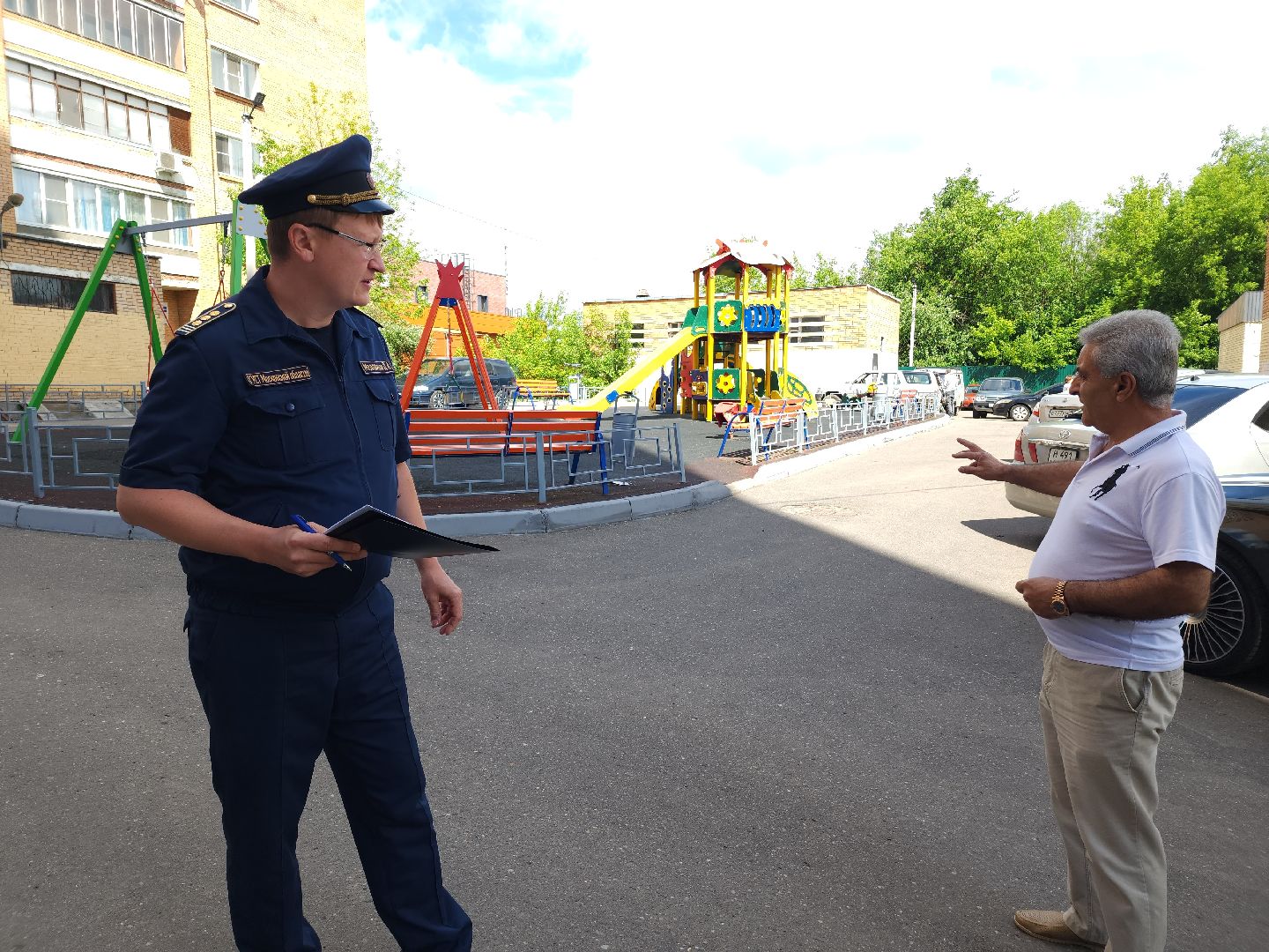 подготовка к открытию летнего сезона, игровая площадка, благоустройство дворов,