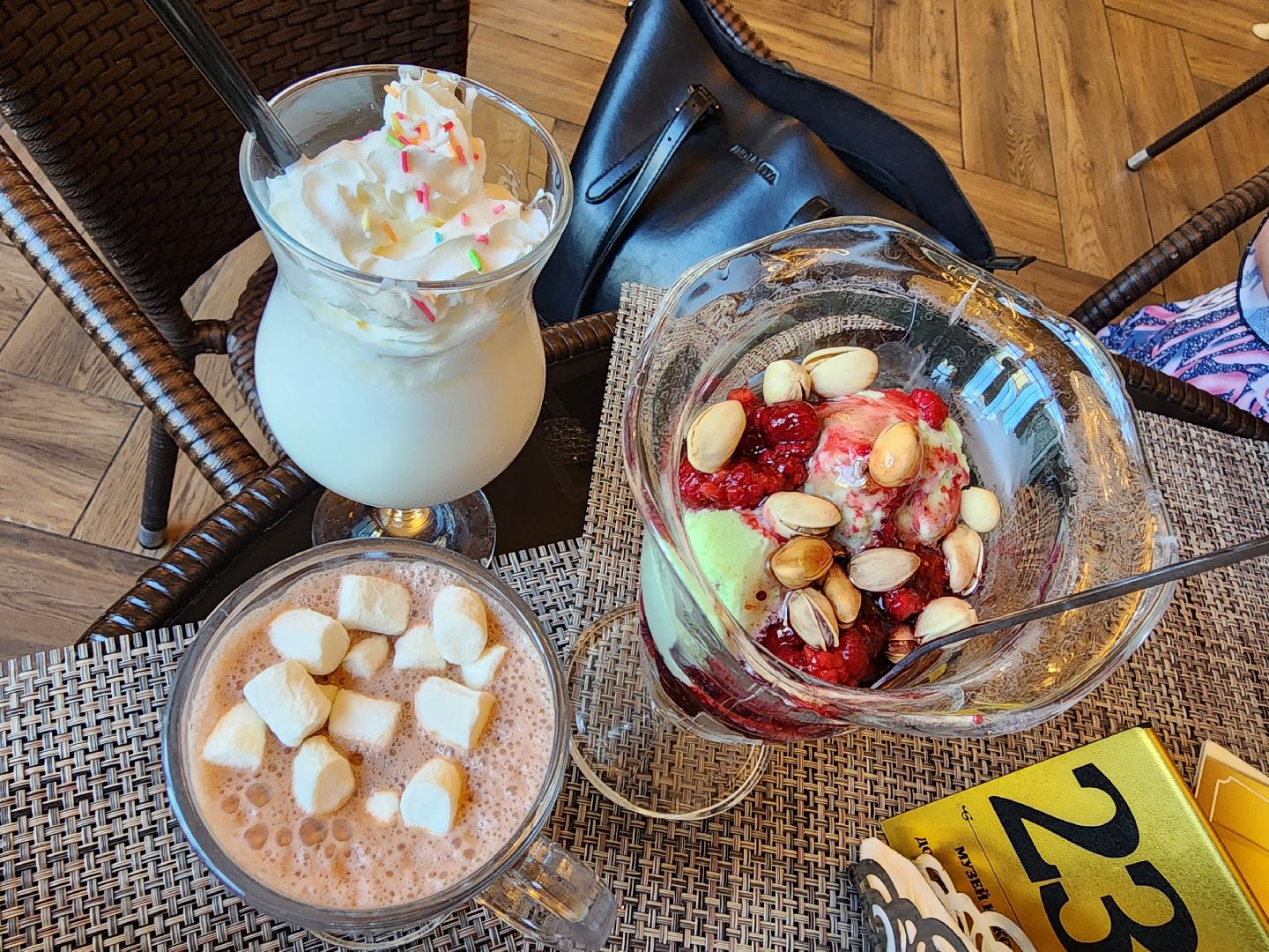 серпухов, подмосковье, дом мороженого, музей кукол, музей кукол и дом мороженого,