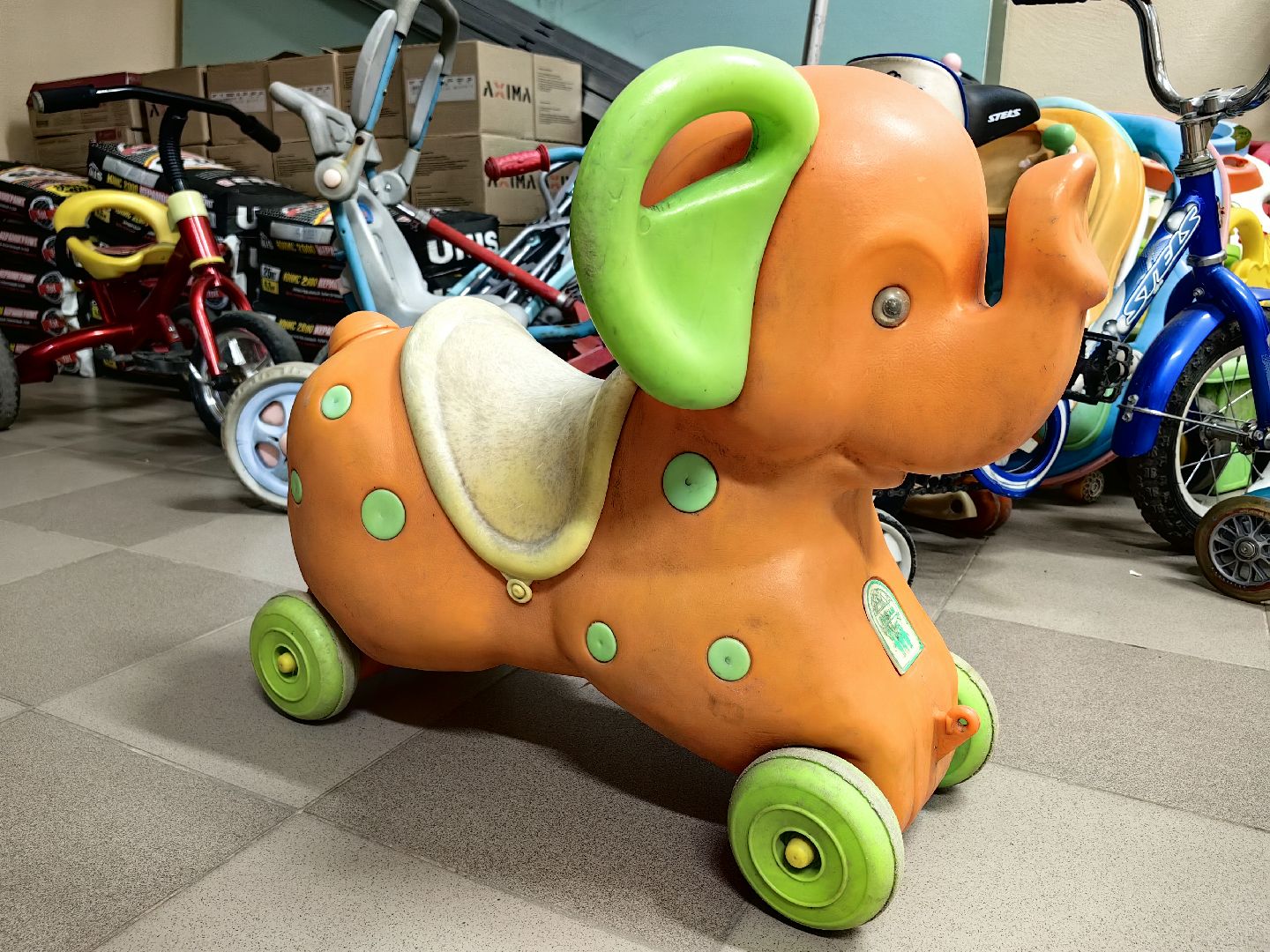 благотворительность, помощь детям, жители Белгорода, гуманитарная помощь, самокаты, велосипеды, летний досуг, щёлково,