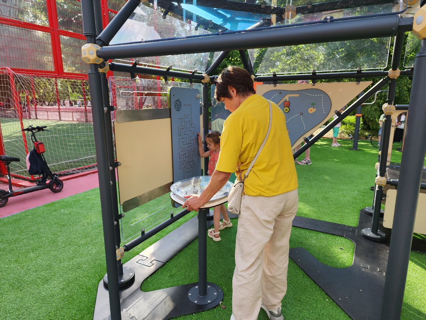 детская площадка, Научная площадка,