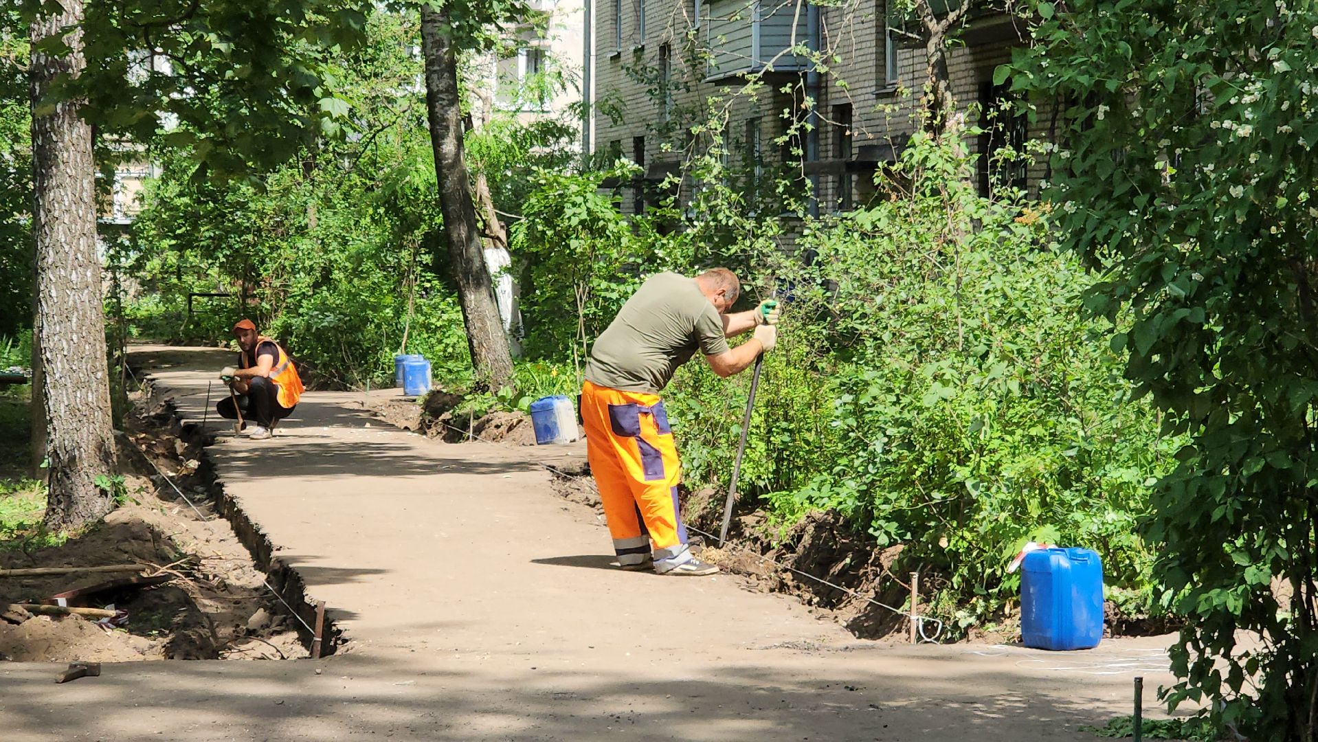 комплексное благоустройство, ул Гарнаева, ул Серова, Николай Ветров, асфальтовое покрытие, бордюрный камень,