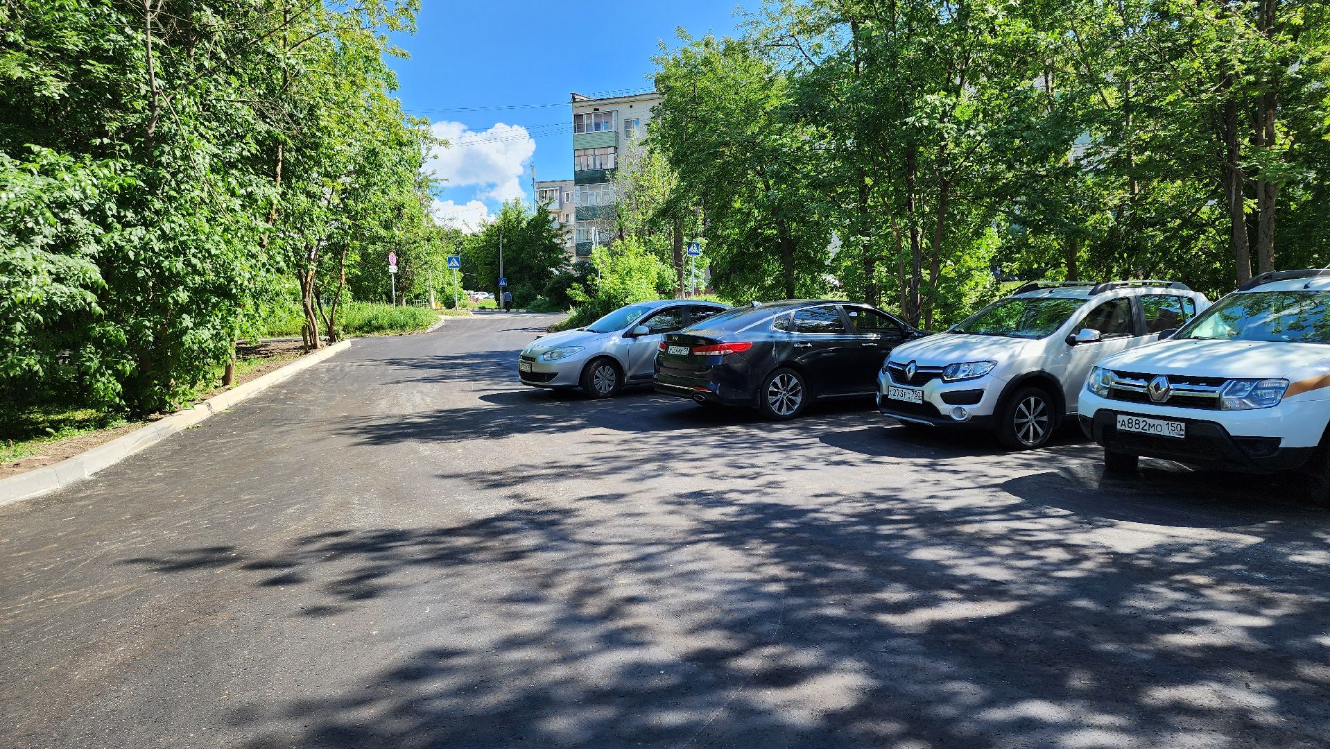 кашира, садовая, московская, клубная, благоустройство дворов, парковка, тротуар, бортовой камень, асфальтовое покрытие,