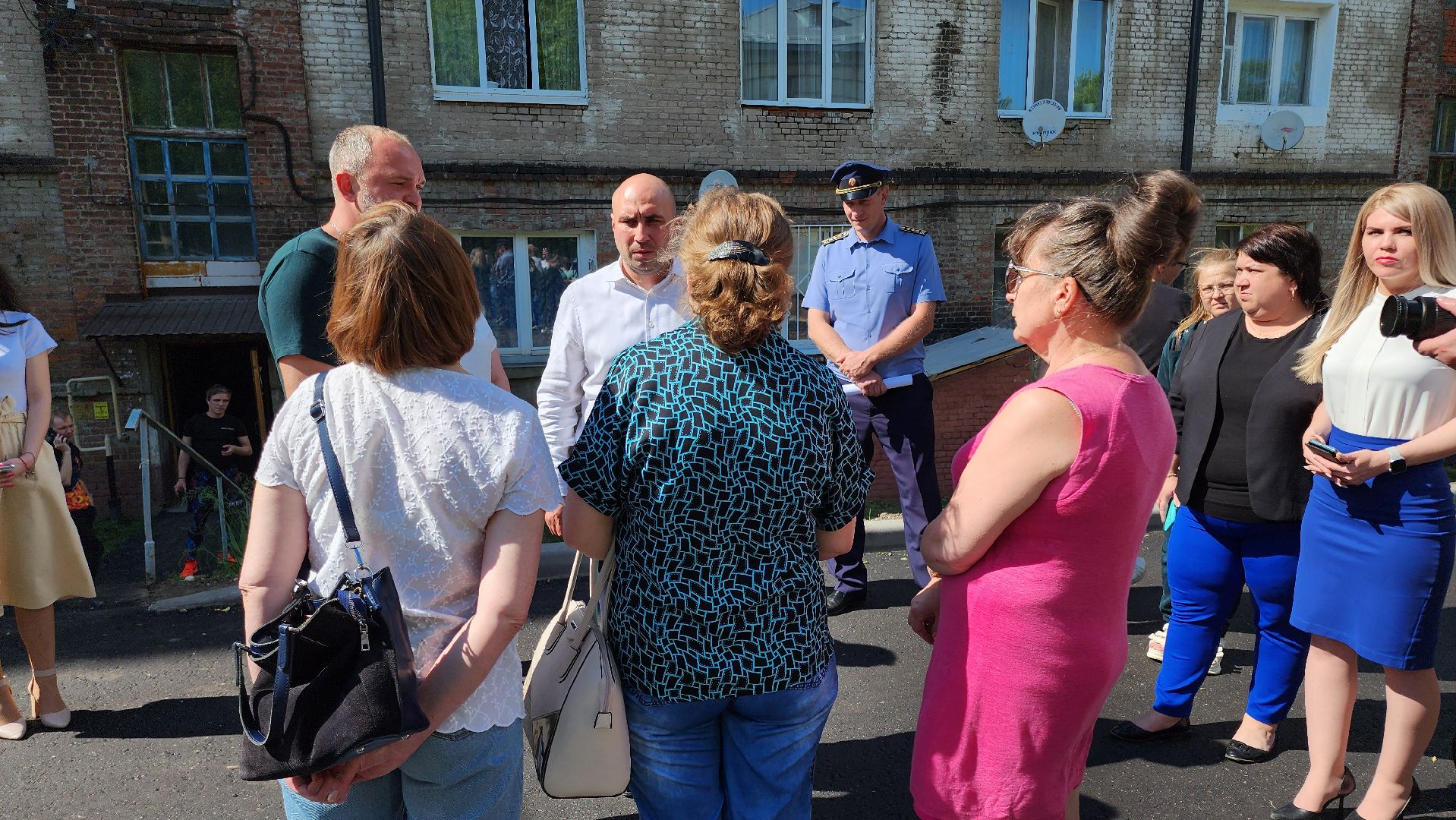 кашира, садовая, московская, клубная, благоустройство дворов, парковка, тротуар, бортовой камень, асфальтовое покрытие,