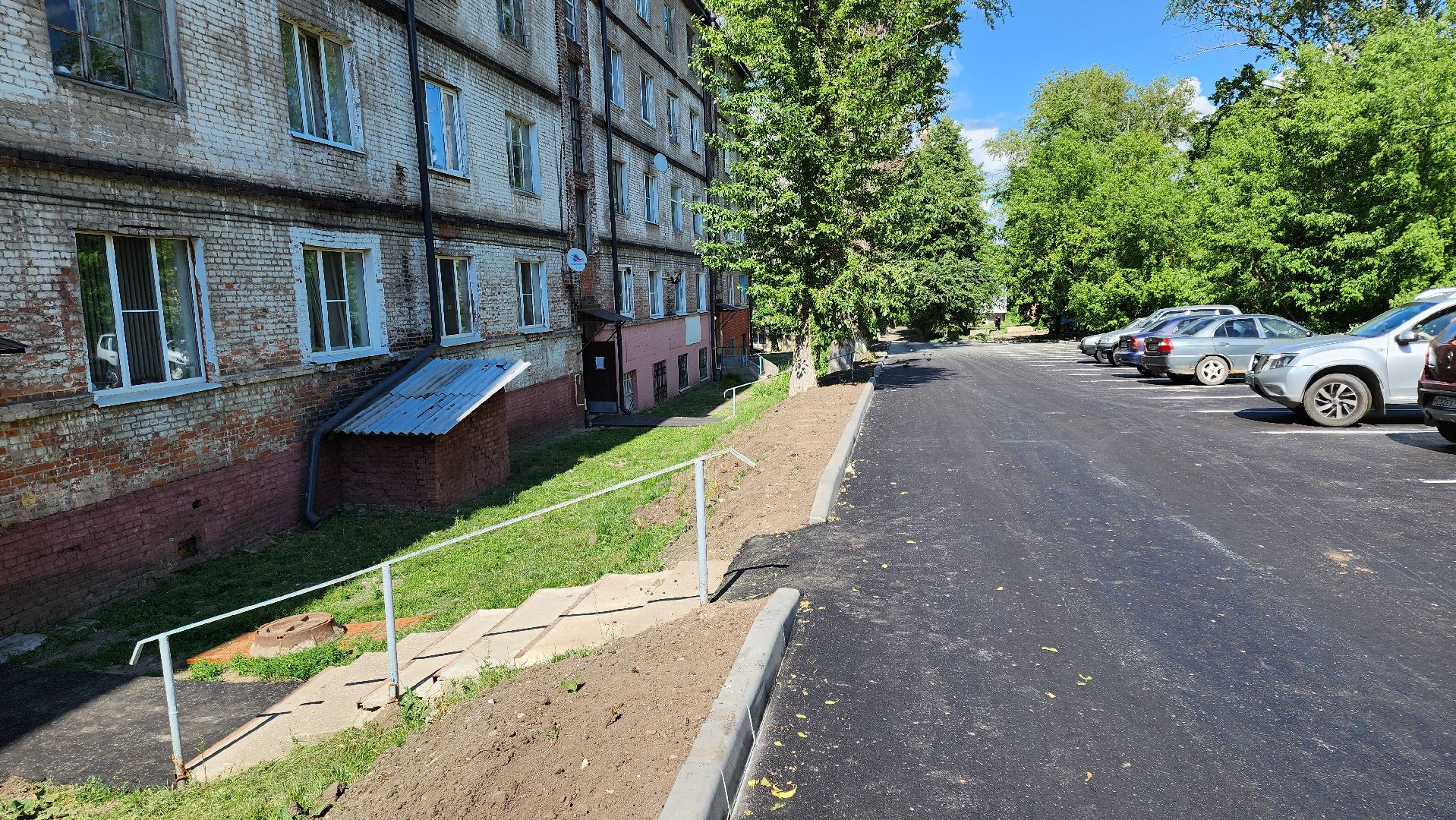 кашира, садовая, московская, клубная, благоустройство дворов, парковка, тротуар, бортовой камень, асфальтовое покрытие,