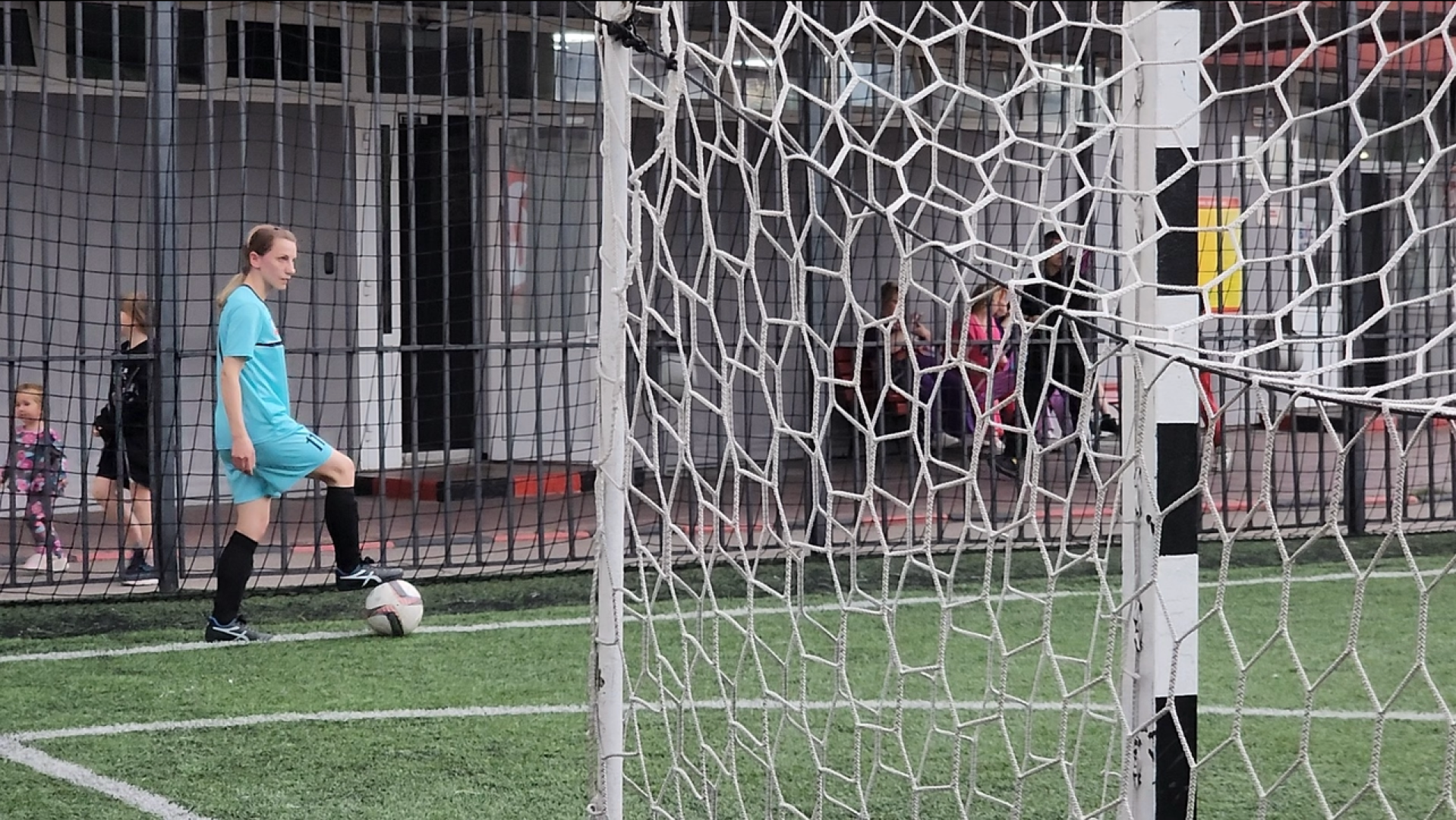 химки, спорт, футбол, женский футбол, футбольные мамы, футбольный матч,