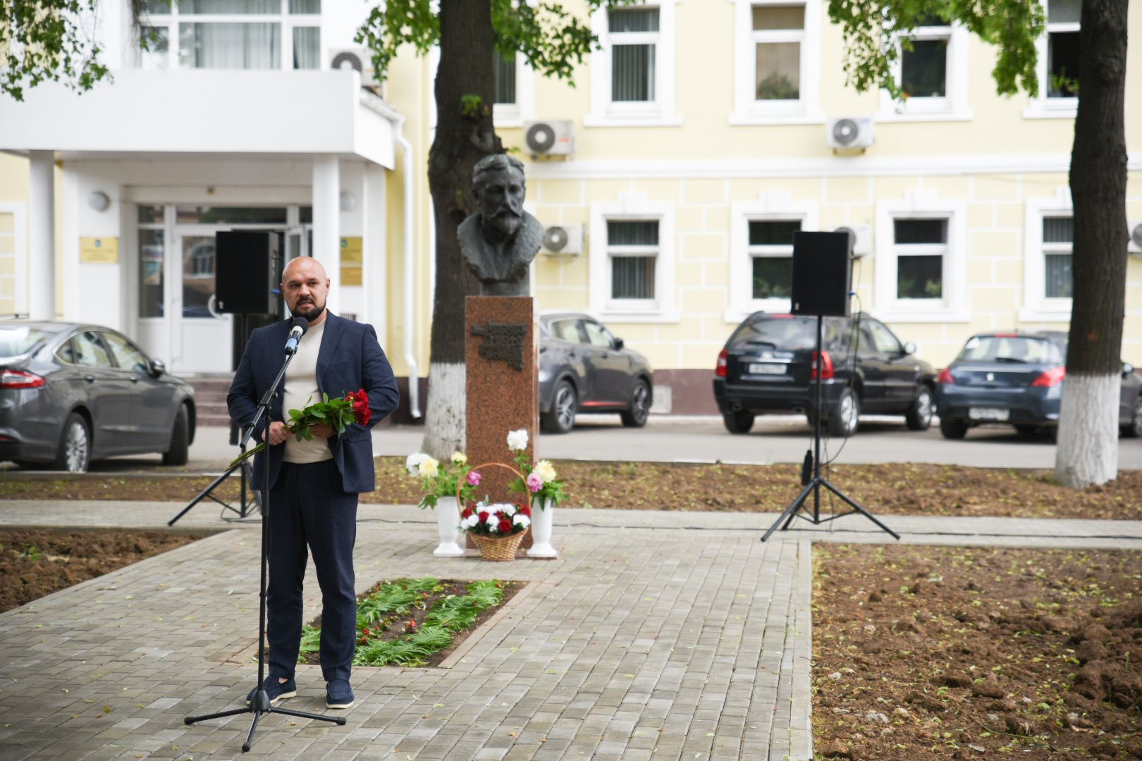 Бронницы, Мероприятие посвященное Пушкину, Памятник внуку Пушкина, Возложение цветов,