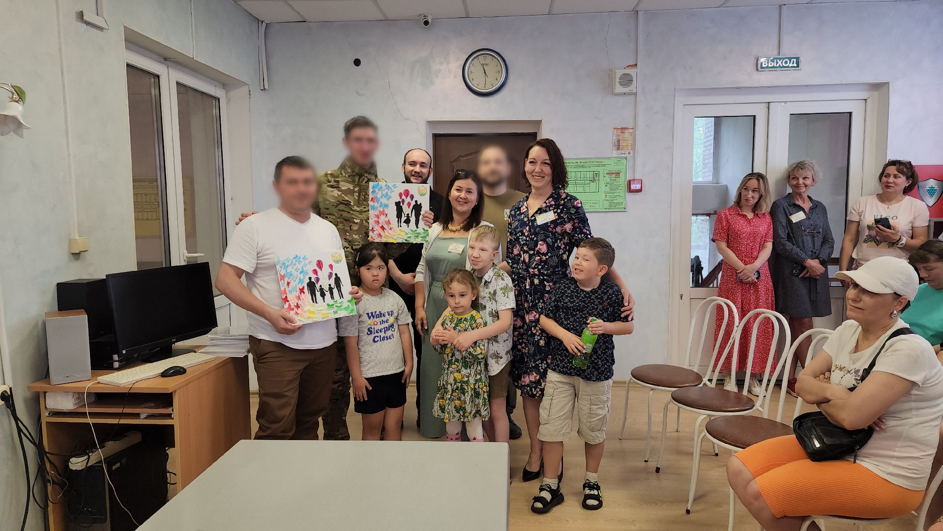 ивантеевка, дети инвалиды, взрослые, бойцы сво, встреча, подарки бойцам,