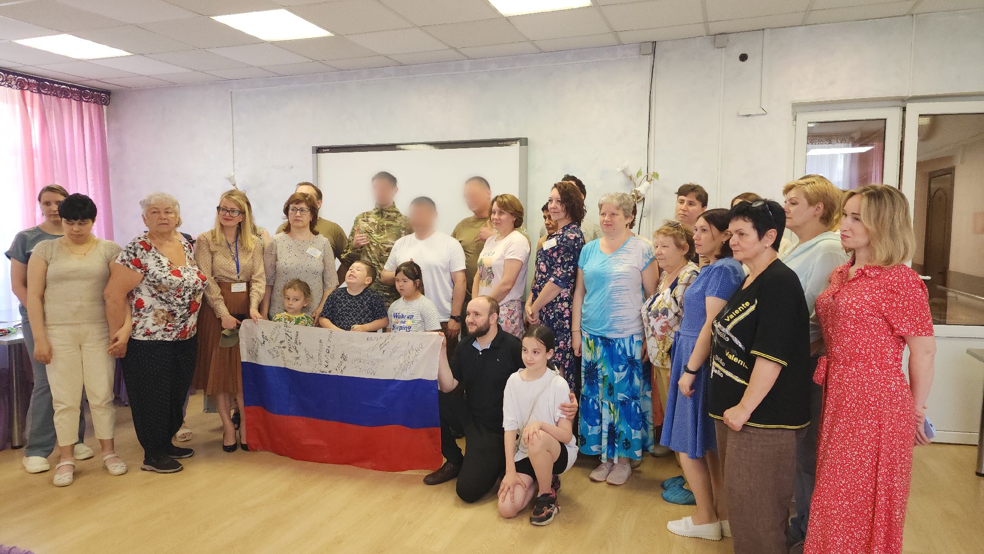 ивантеевка, дети инвалиды, взрослые, бойцы сво, встреча, подарки бойцам,