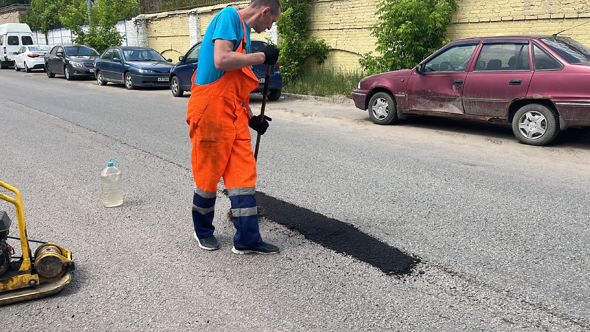 ямы, ямочный ремонт, ремонт дорог, дороги,