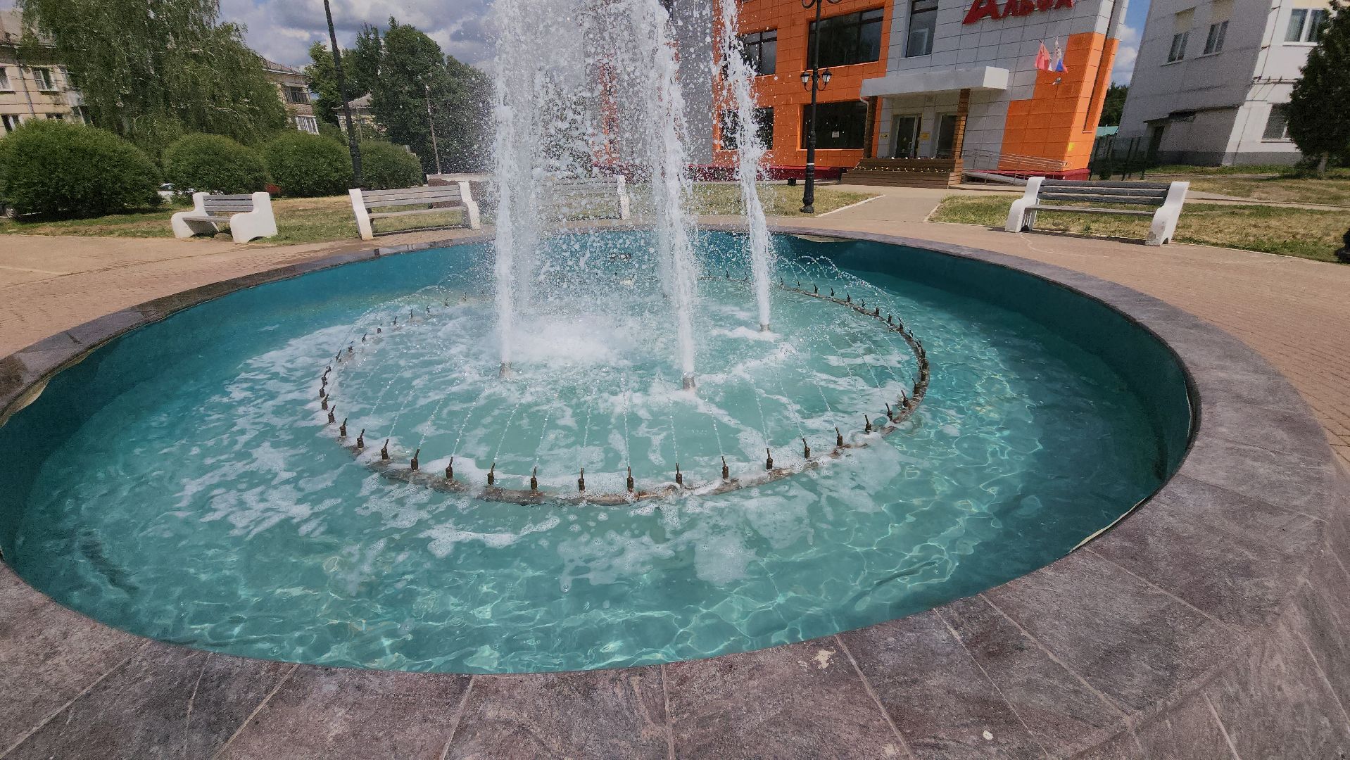 кашира, сквер им генерала белова, благоустройство, теплотрасса, строительные работы, троутар, фонтан, озеленение,