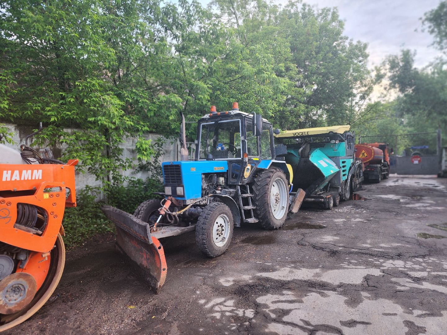 долгопрудный, бордюрный камень, дорожные работы, асфальт, ограждение,