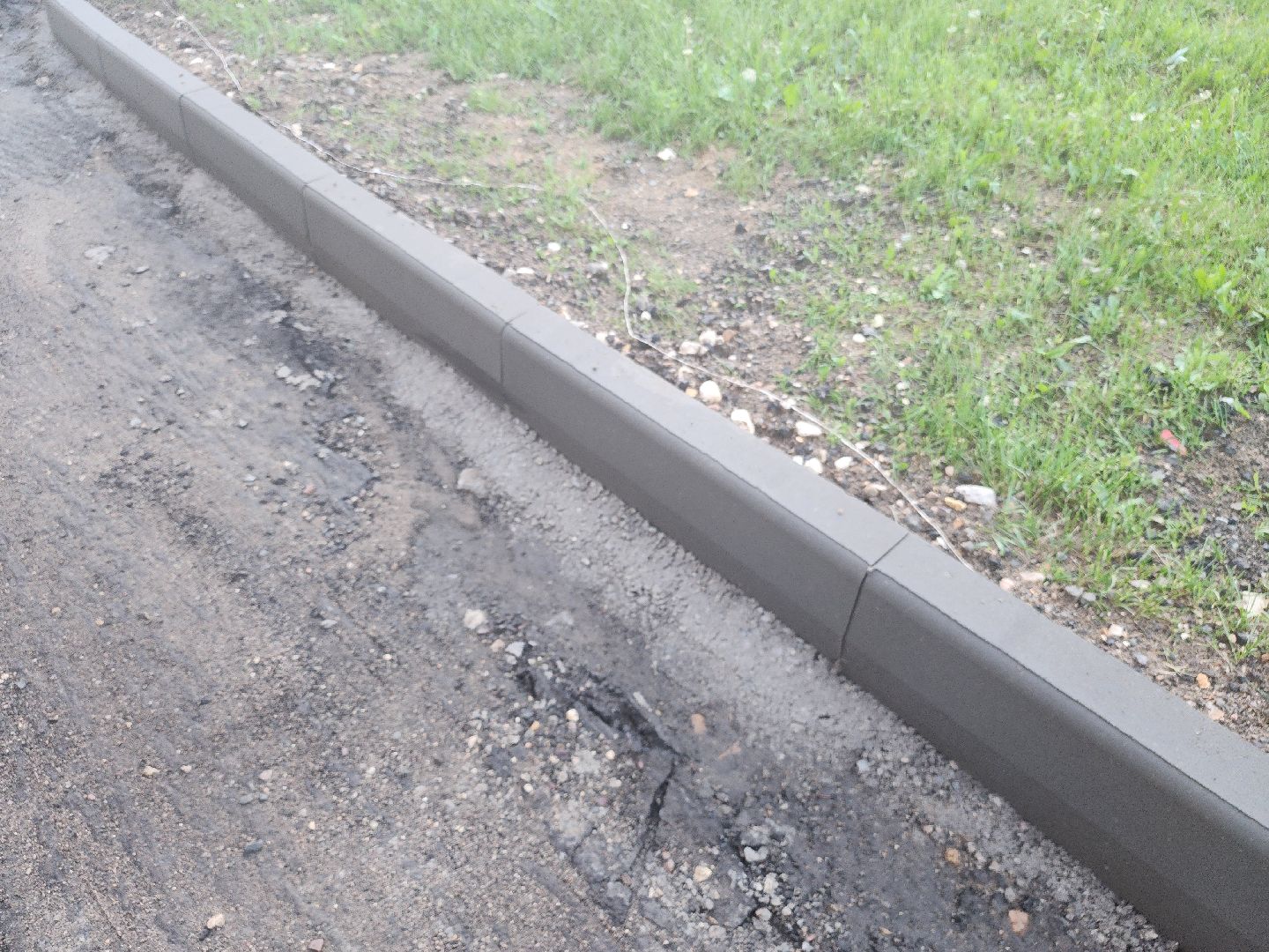 долгопрудный, бордюрный камень, дорожные работы, асфальт, ограждение,