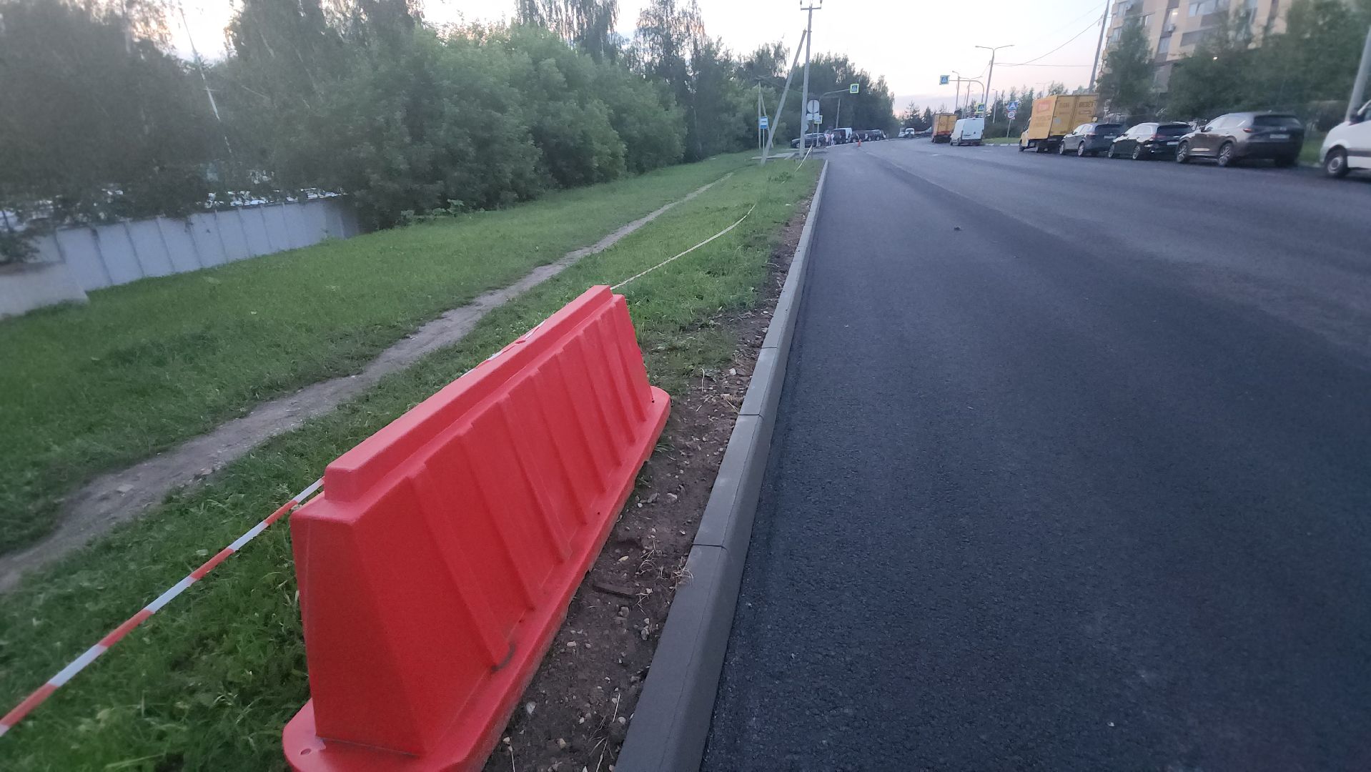 долгопрудный, бордюрный камень, дорожные работы, асфальт, ограждение,