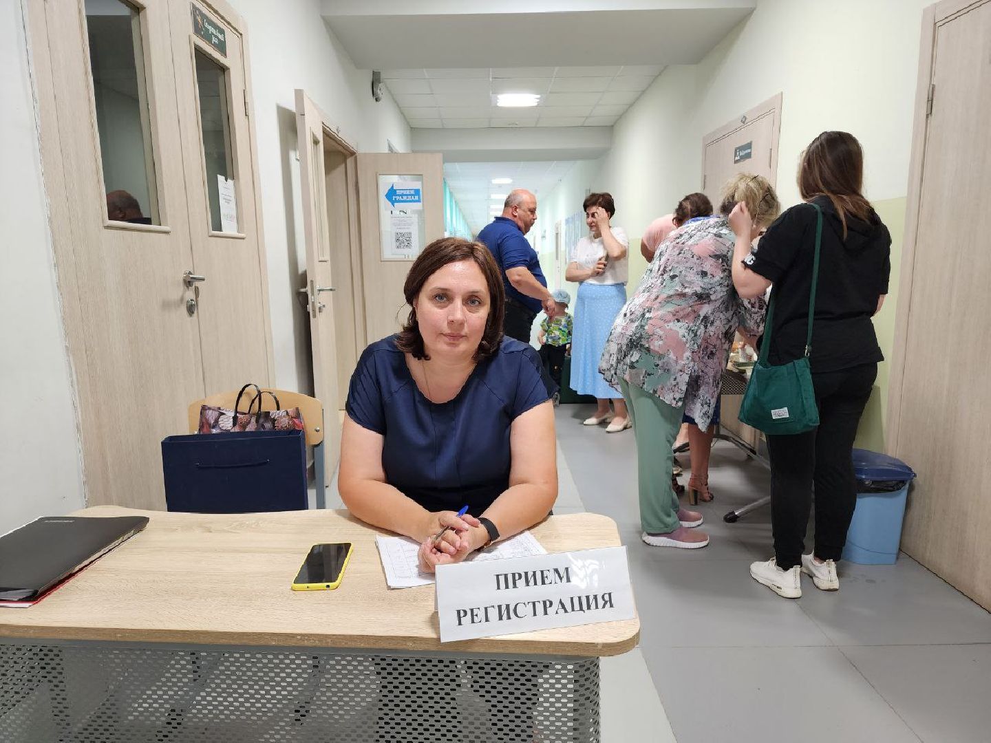 чехов, выездная администрация, жители, тротуар, дорога,