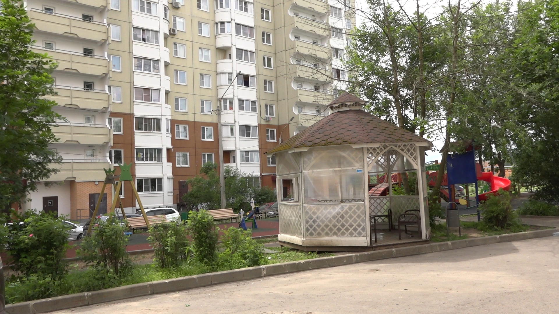 благоустройство власиха, беседка, Власиха Заозерная, ремонт во власихе, обход территории,