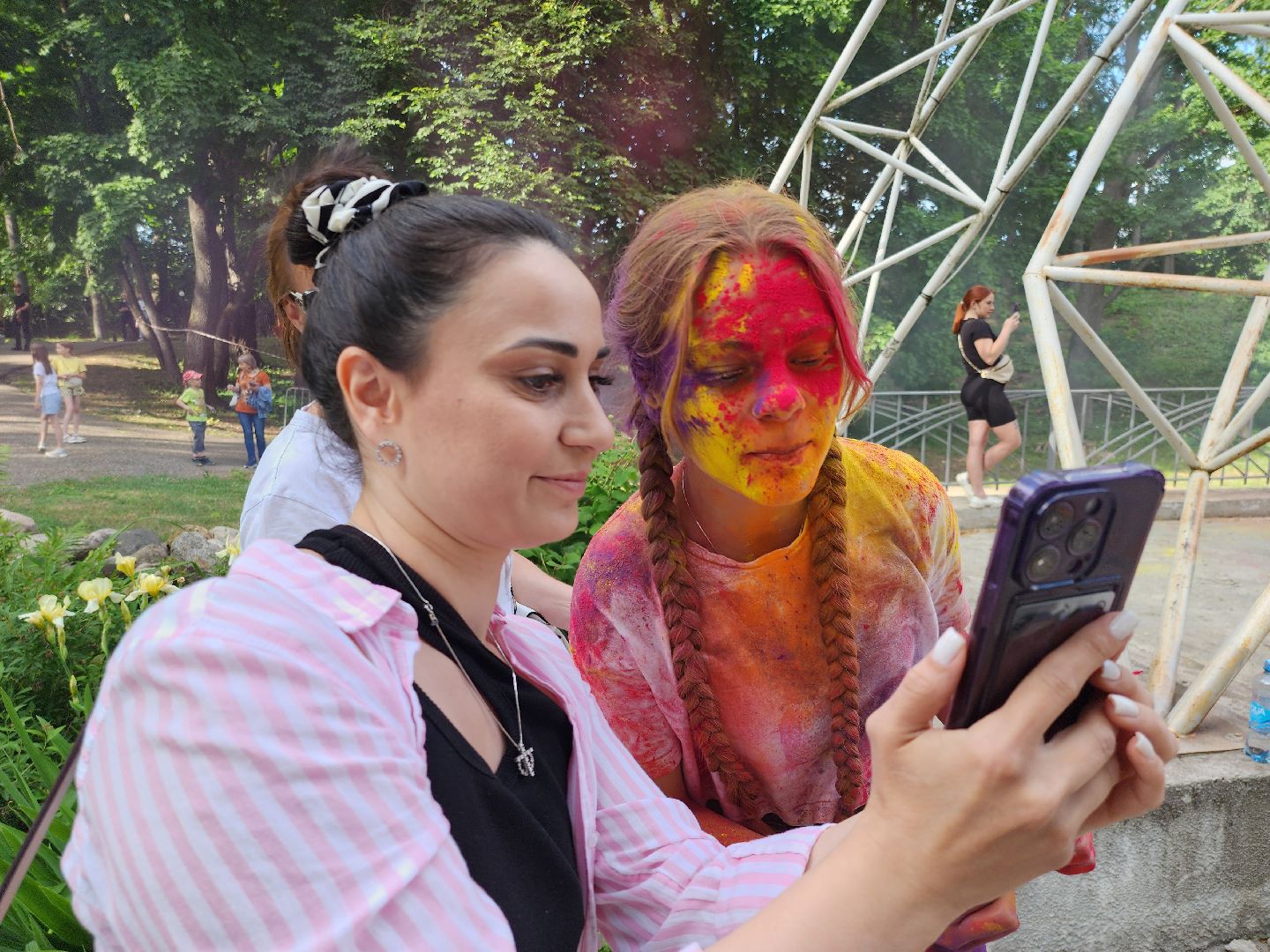 праздник красок, парки подмосковья, парк городок, руза, рузский городской округ, лето в подмосковье, лето в рузе,