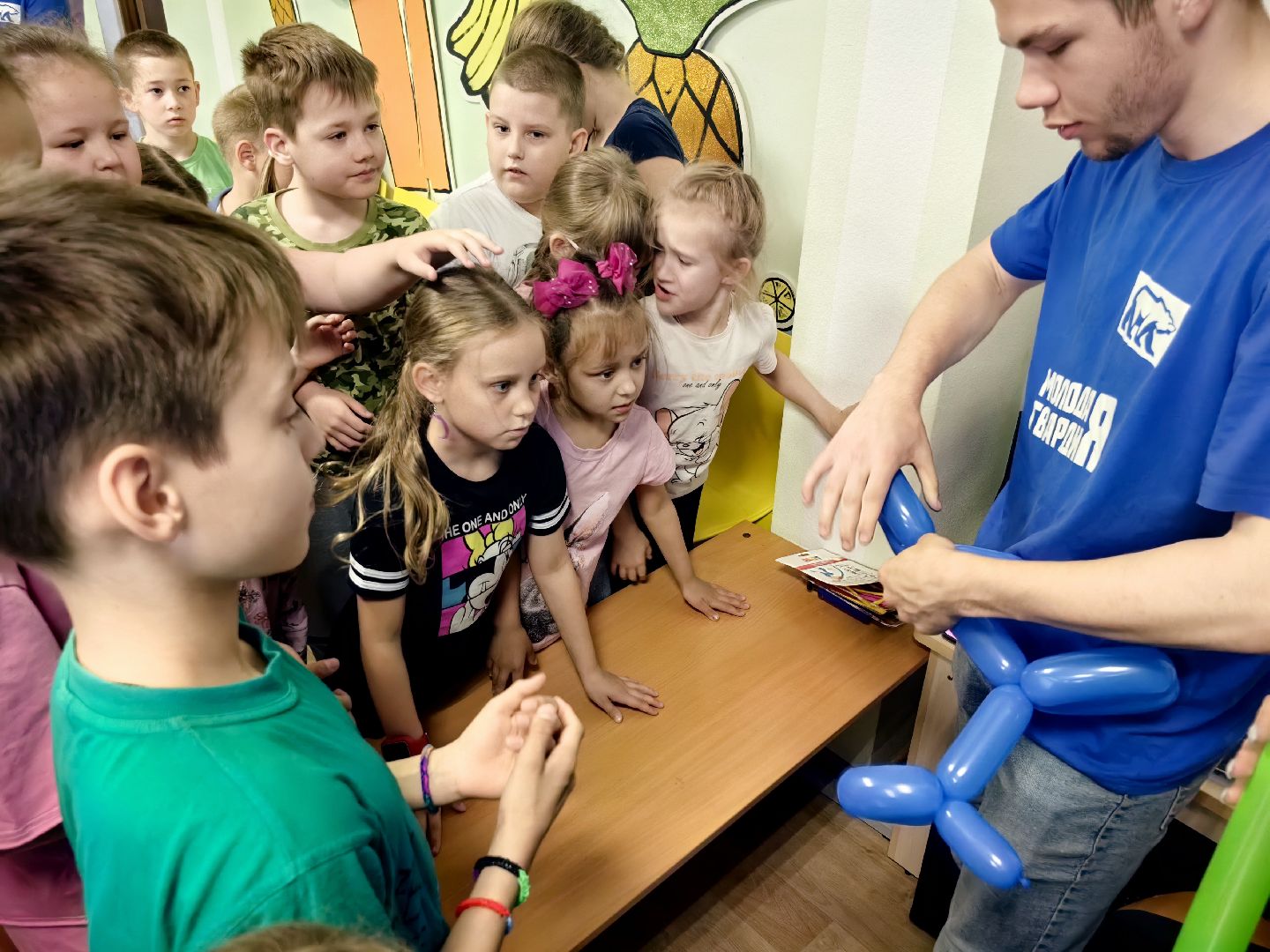 центр реабилитации, дети с ОВЗ, День России, молодая гвардия, праздник, ростовые куклы, шары, настольные игры, щёлково,