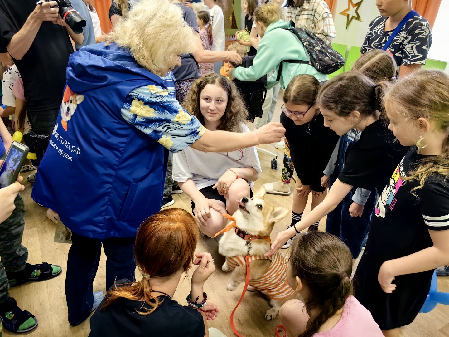 центр реабилитации, дети с ОВЗ, День России, молодая гвардия, праздник, ростовые куклы, шары, настольные игры, щёлково,
