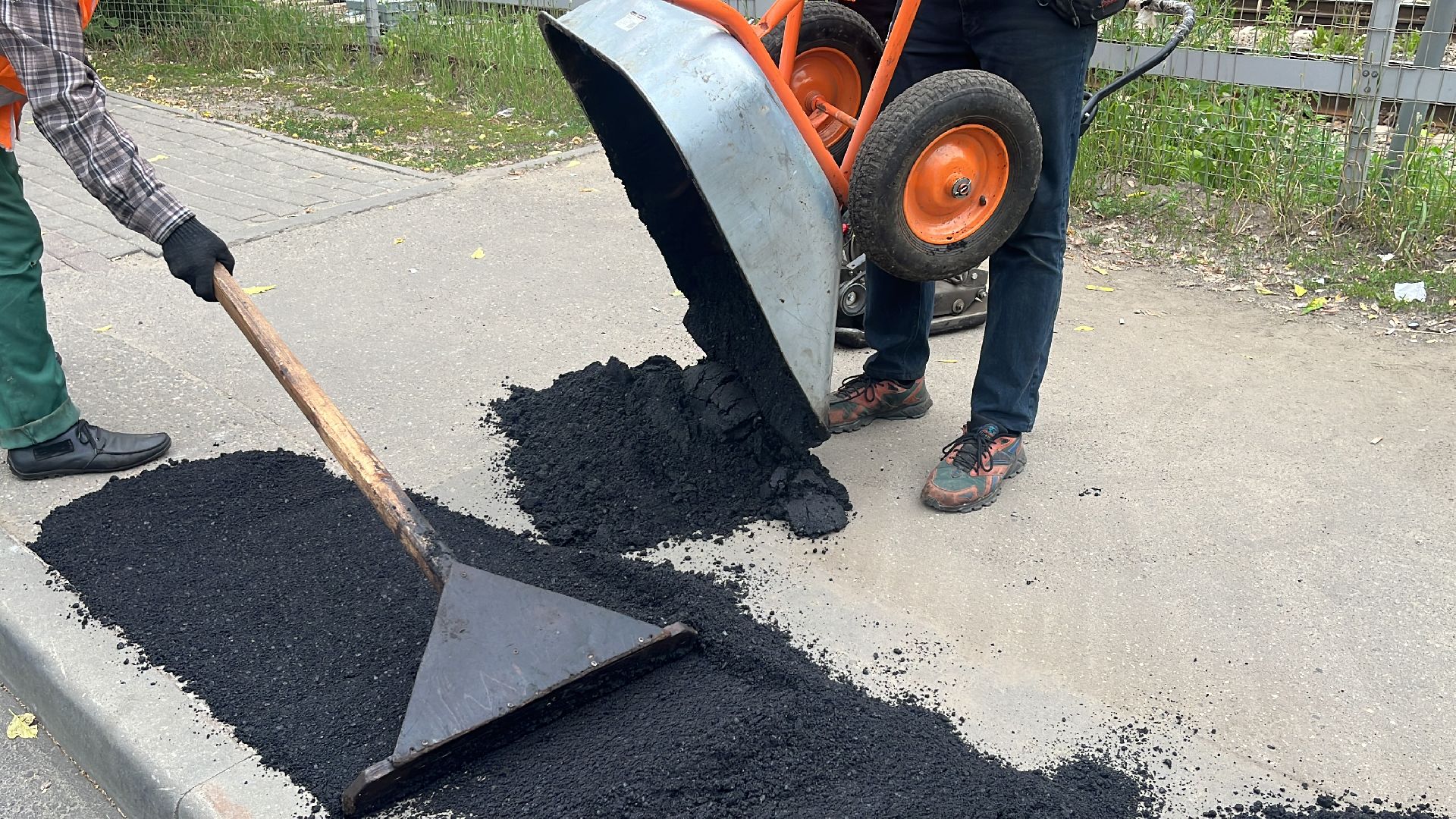 дорога, дороги, ремонт, ремонт дорог, ямы, ямы на дорогах, ямочный ремонт,