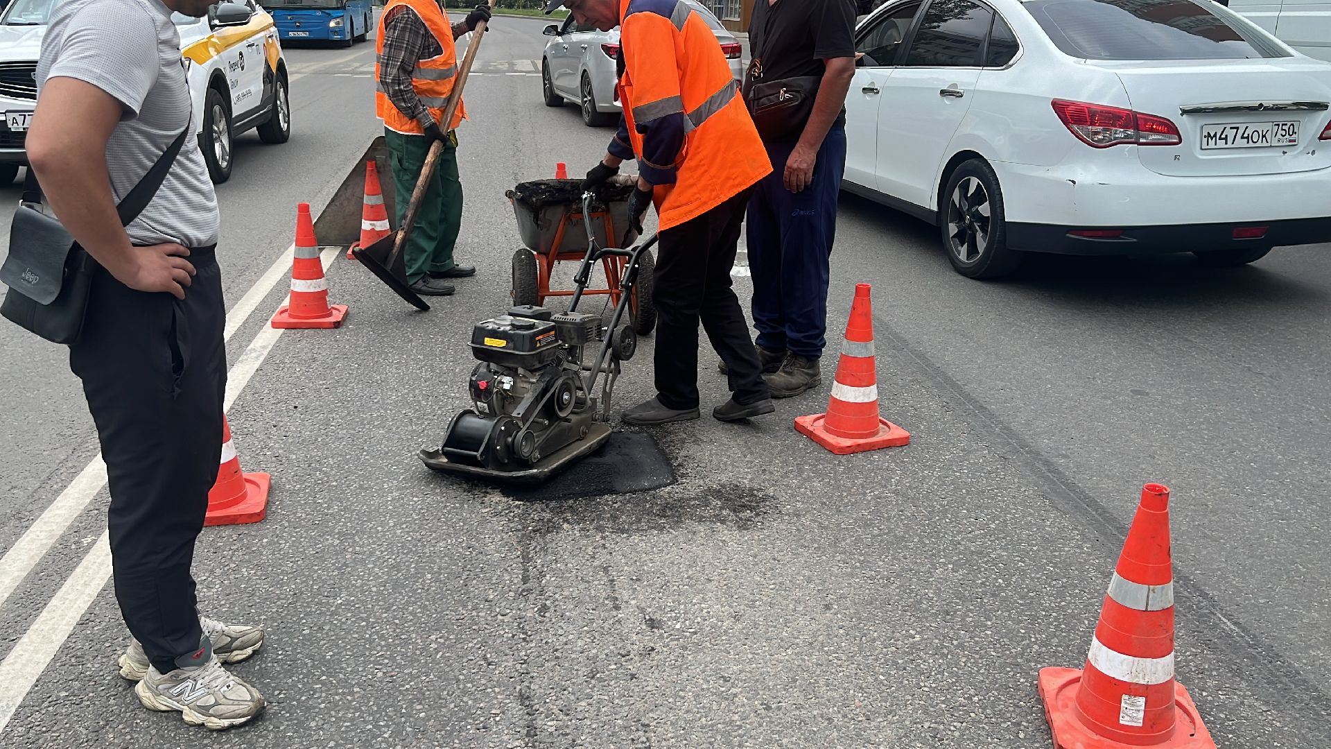 дорога, дороги, ремонт, ремонт дорог, ямы, ямы на дорогах, ямочный ремонт,