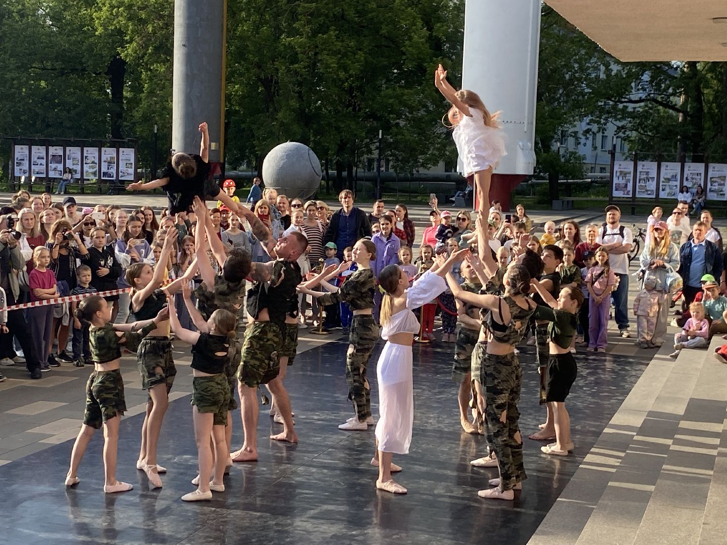 фестиваль в ритме лета, мастер-класс по танцам, каникулы во власихе, танцы для детей, рок-н-ролл мастер-класс,