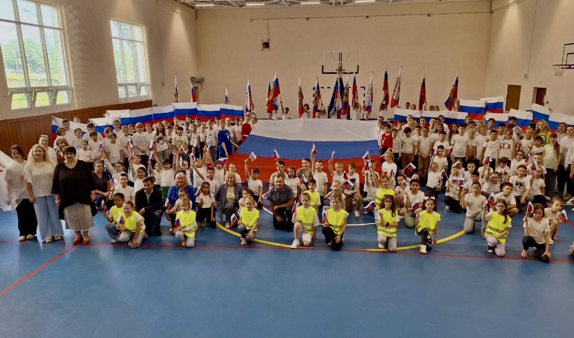 наро-фоминск, наро-фоминский городской округ, День России, флешмоб,движение первых подмосковья,